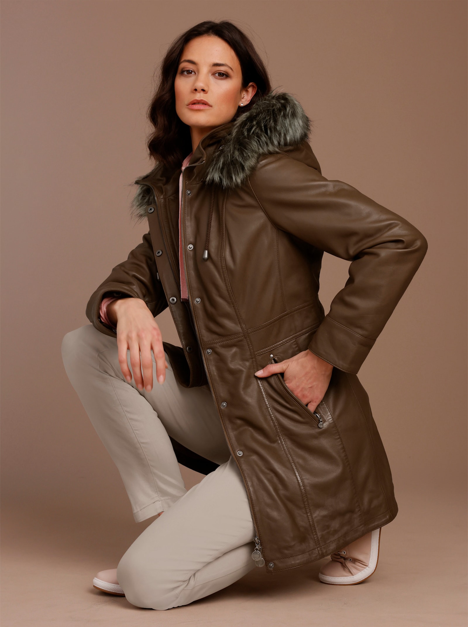 Mainpol Lederjacke mit Pelzimitat - braun