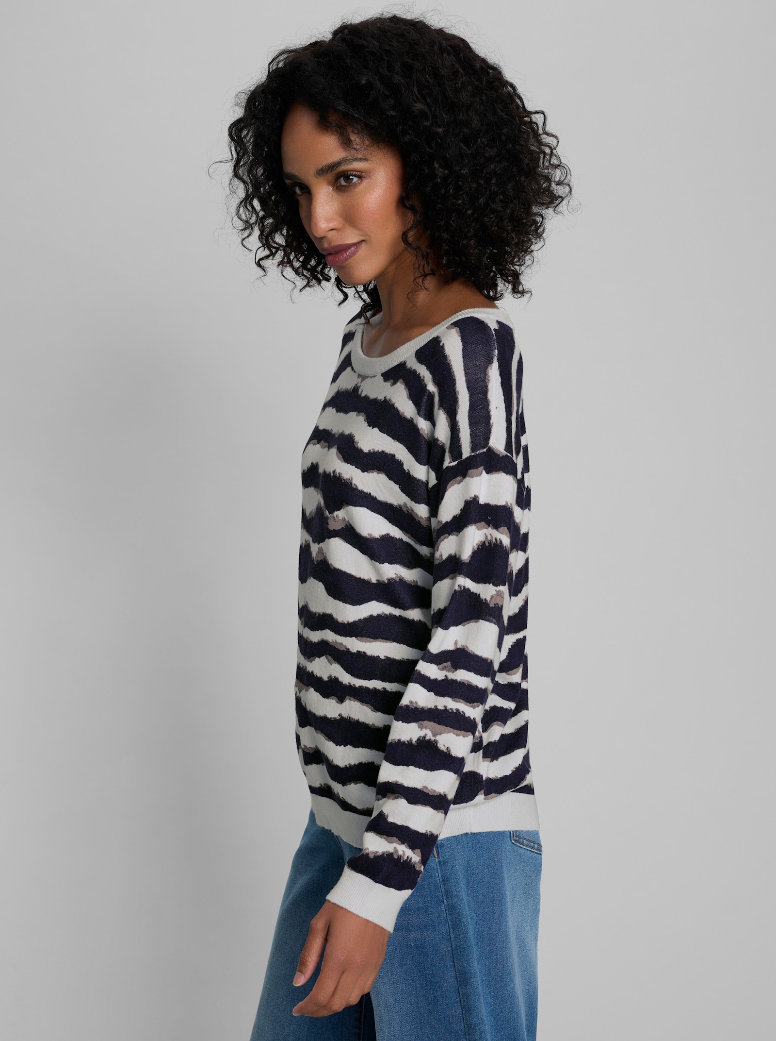 heine Feinstrickpullover mit Streifen-Print - ecru-marine-bedruckt