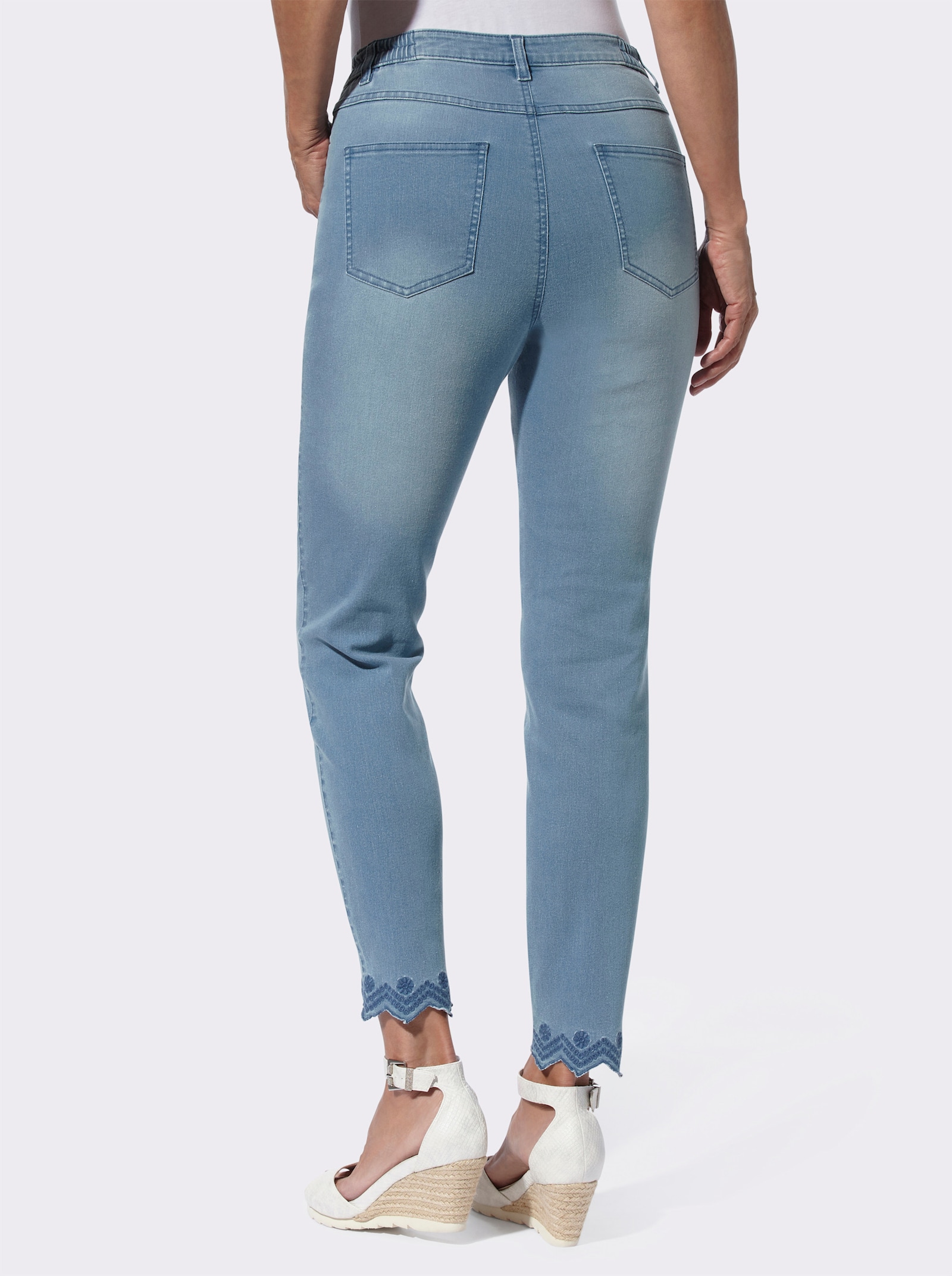 Jeans met geborduurde golvende zoom - blue-bleached
