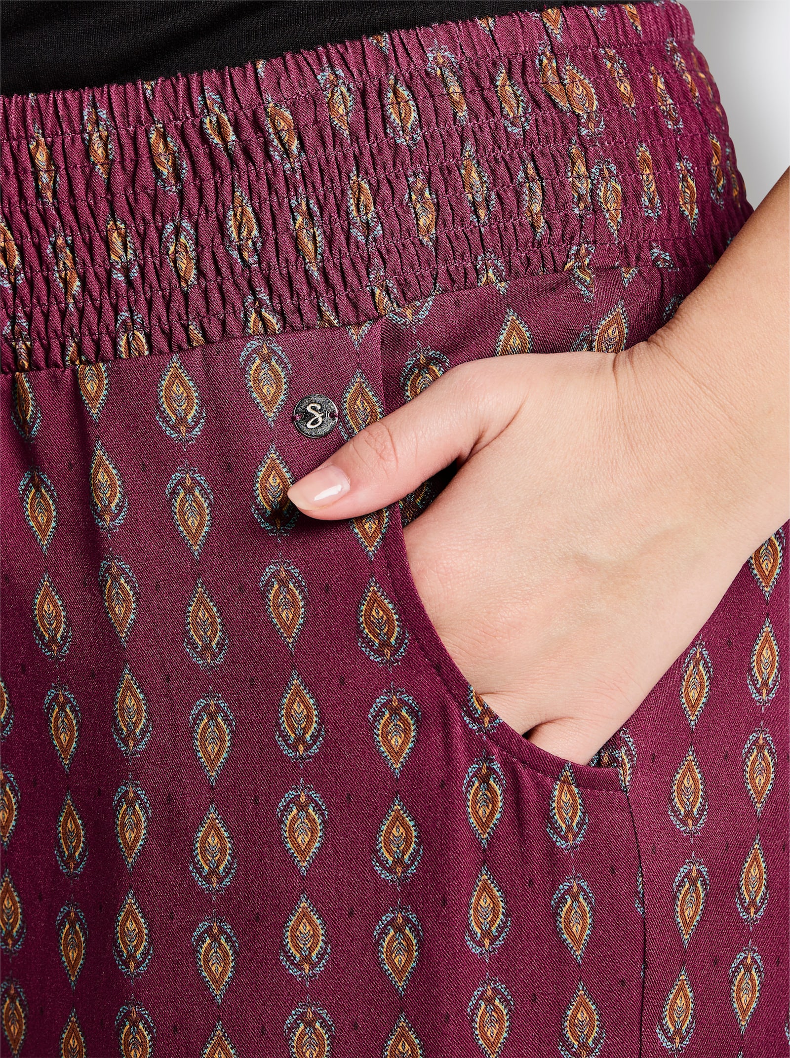 sheego Schlupfhose mit Alloverprint - bordeaux-burgund-bedruckt