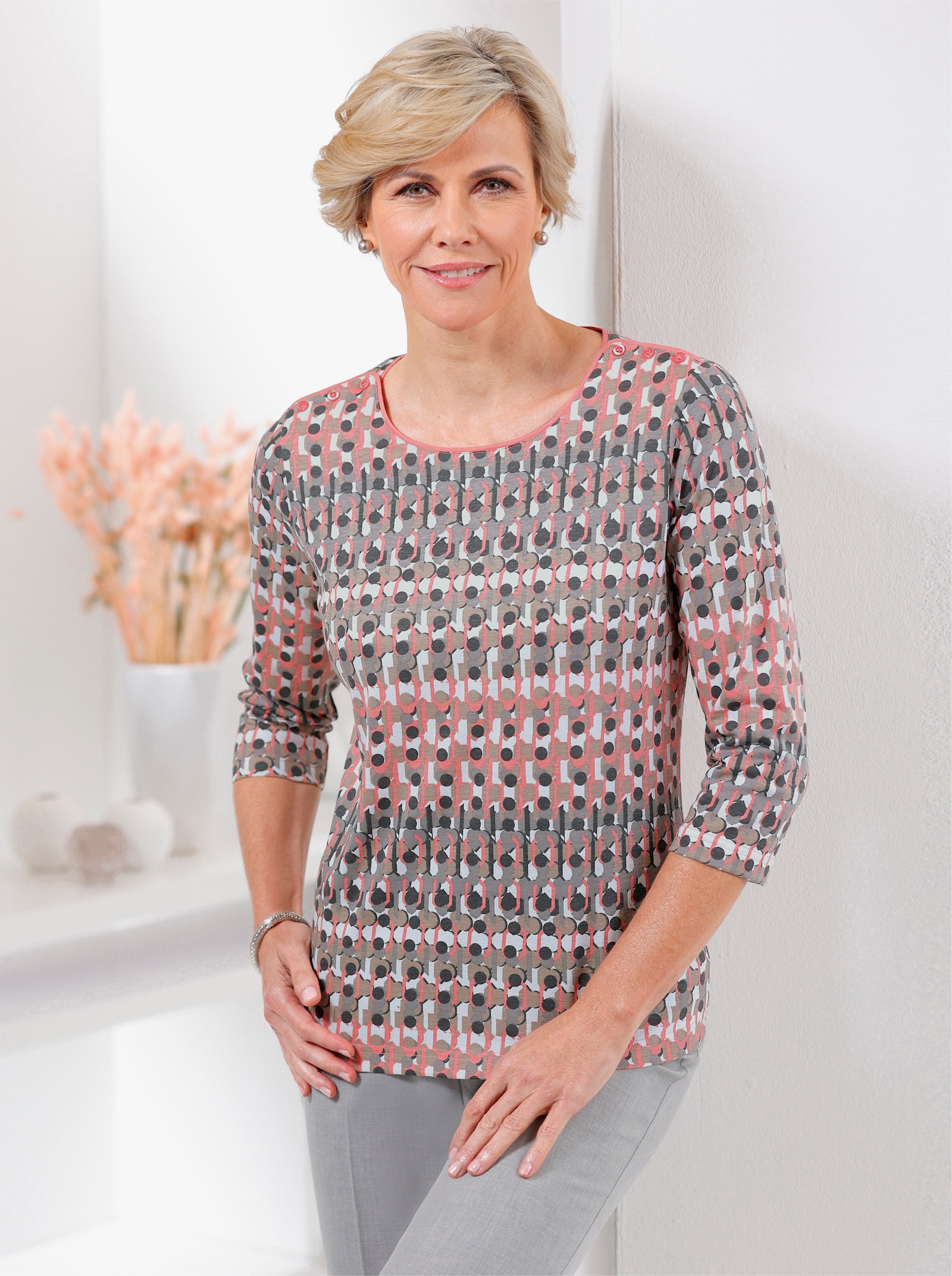 3/4-Arm-Shirt mit Zierknöpfen - flamingo-grau-bedruckt