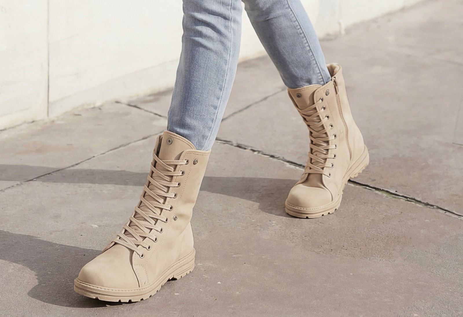 LASCANA Stiefelette - beige