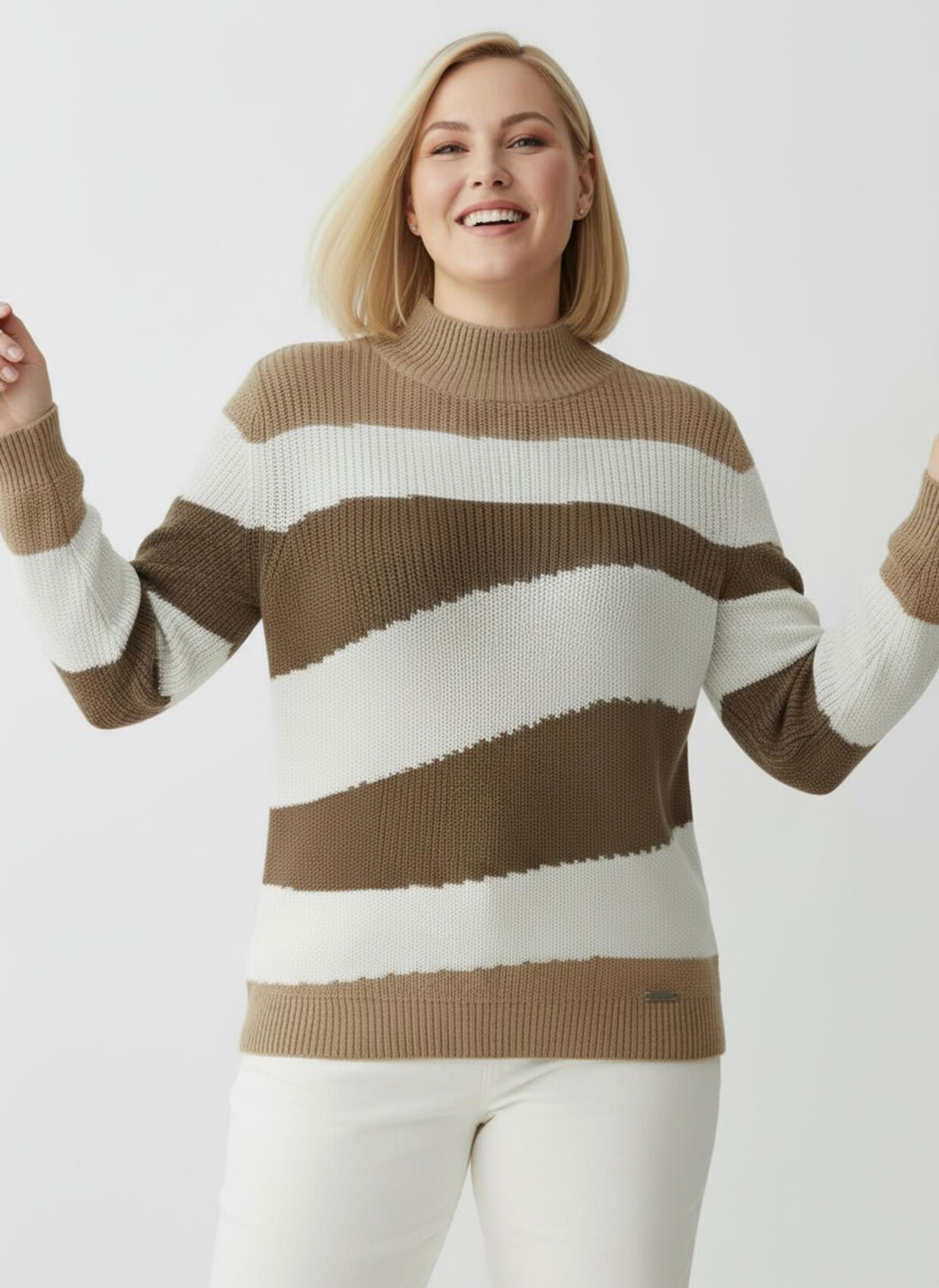 Stehkragenpullover mit Intarsienstrick-Muster - braun-ecru-gemustert