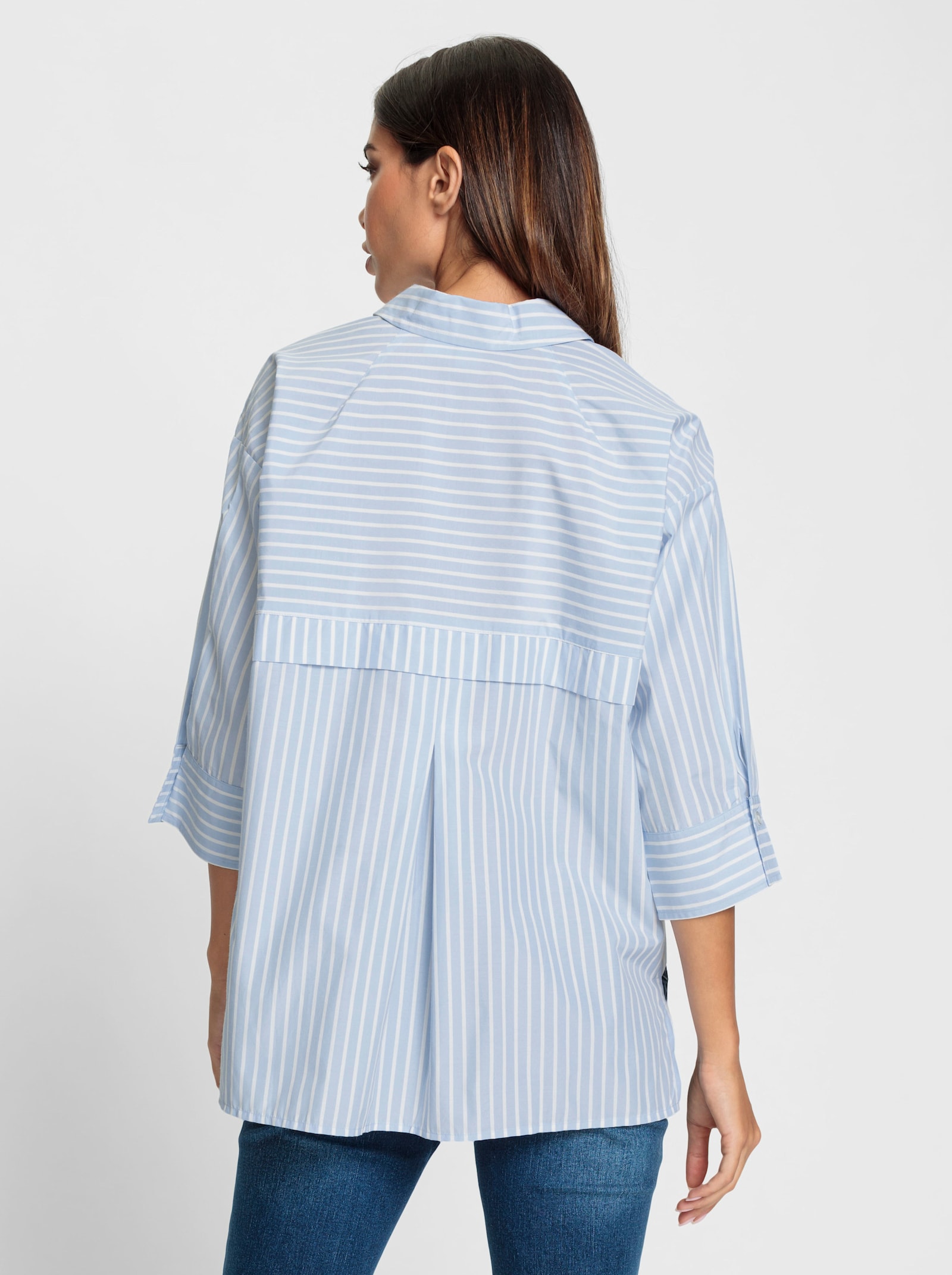 heine Gestreifte Bluse hinten mit Kellerfalte - weiss-hellblau-gestreift