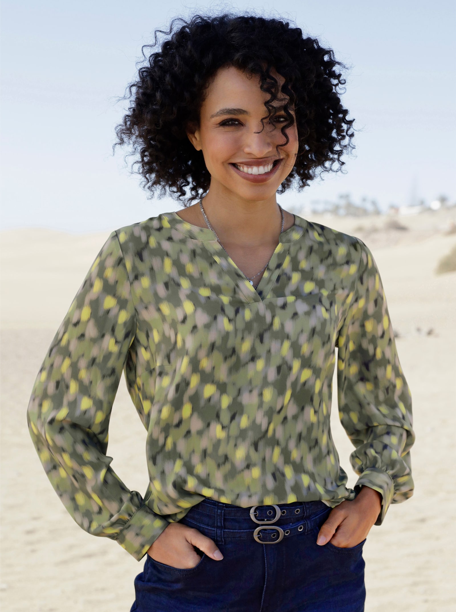 heine Schlupfbluse in Crêpe-Qualität - khaki-beige-bedruckt