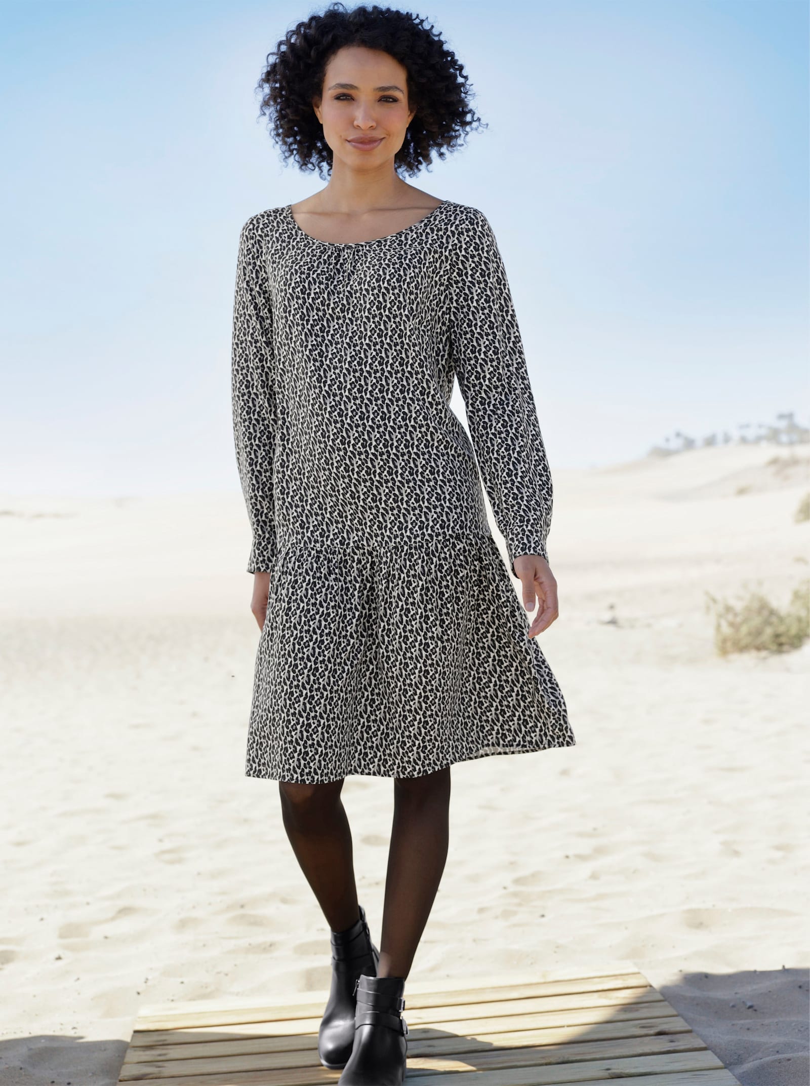 heine Druckkleid aus reiner Viskose - schwarz-champagner-bedruckt