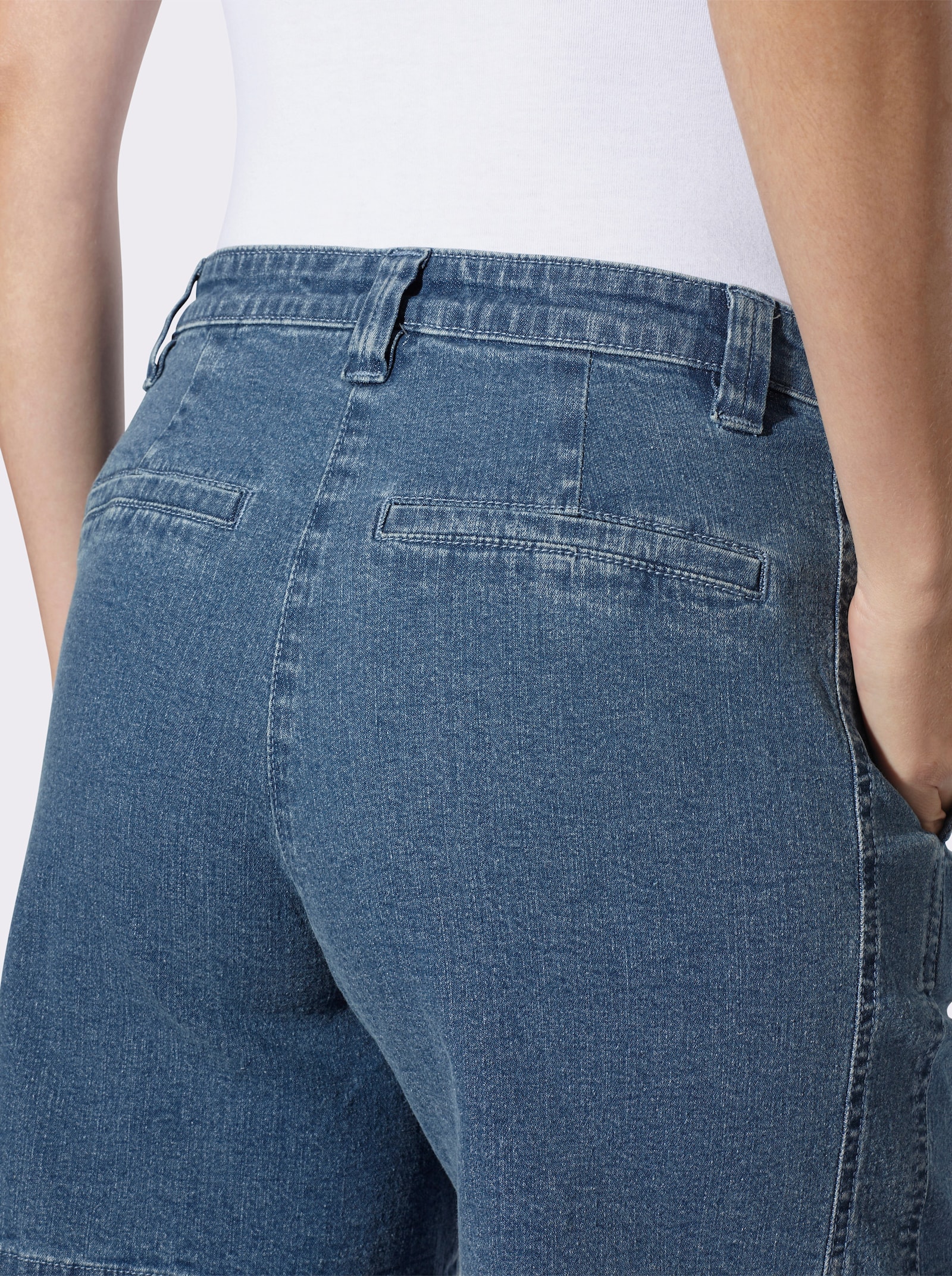 heine Shorts mit etwas weiterem Bein - blue-bleached