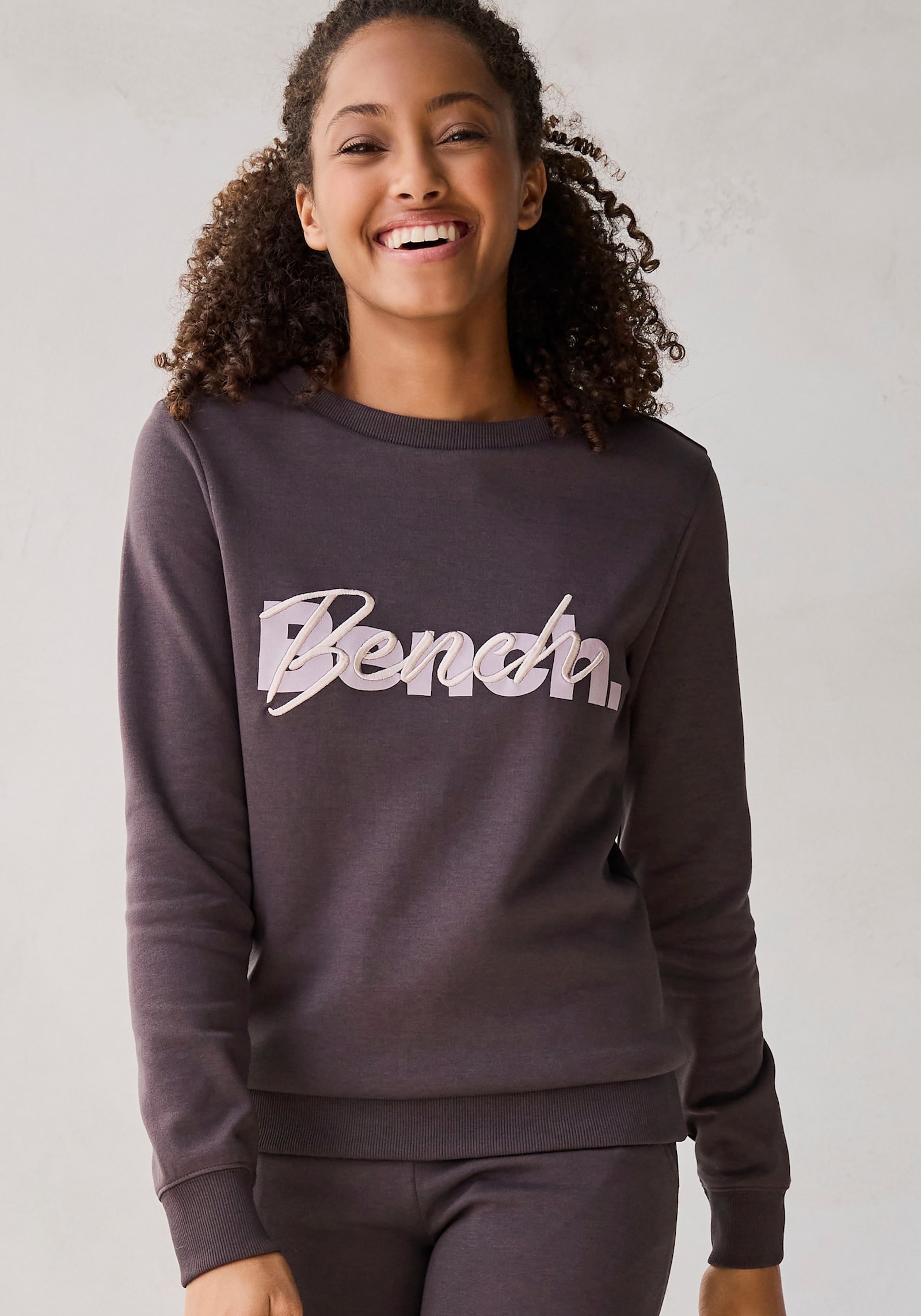 Bench. Loungewear Sweatshirt - stone