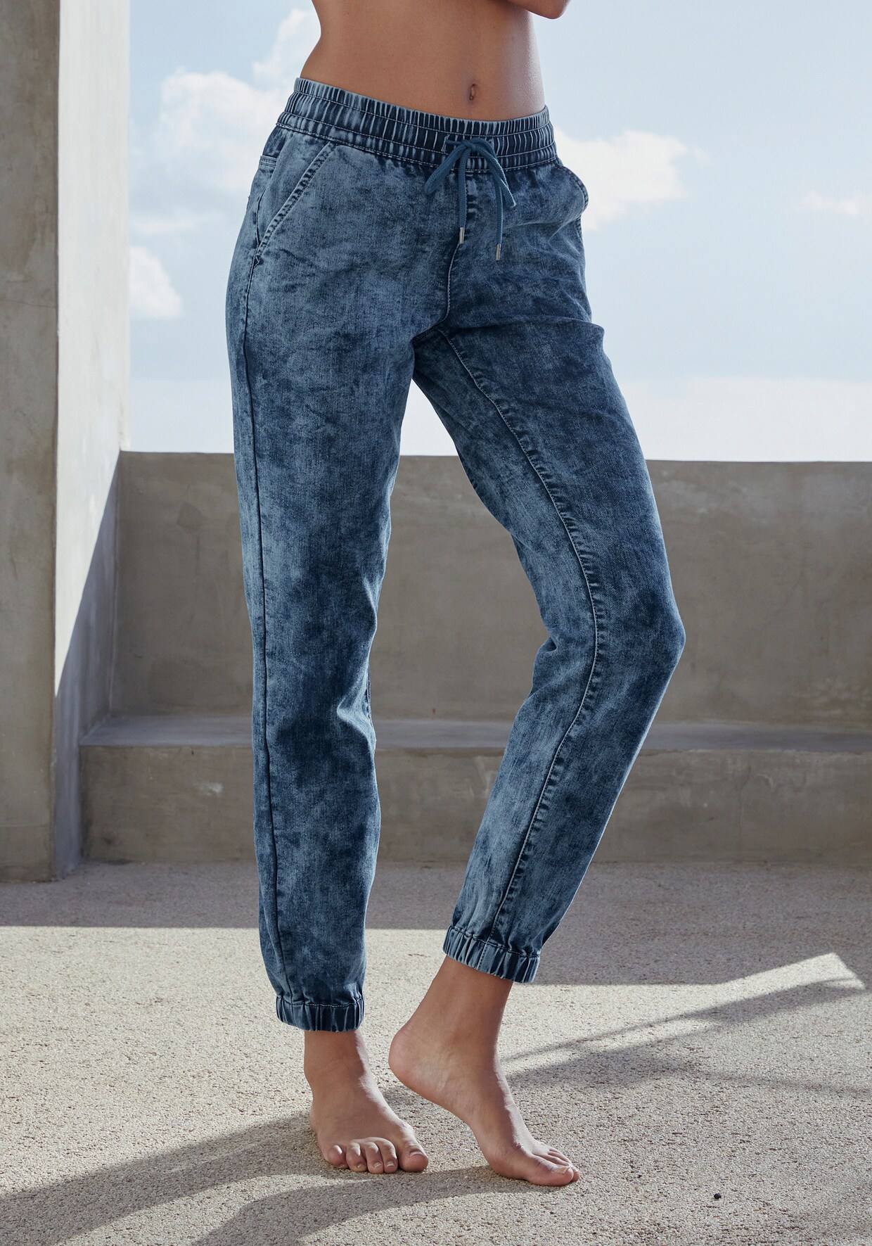 Bench. Jogger Pants - dunkelblau-moonwashed