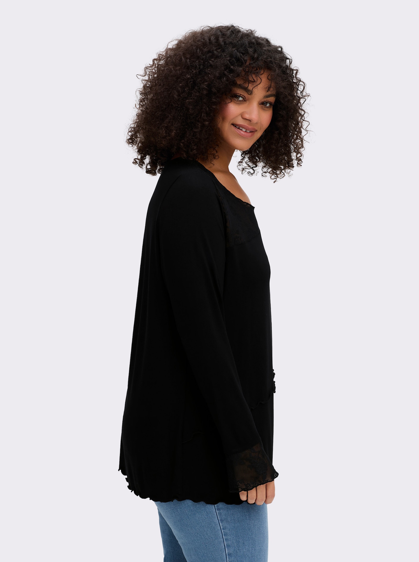 sheego by Joe Browns Langarmshirt mit schräg verlaufenden Kanten - schwarz