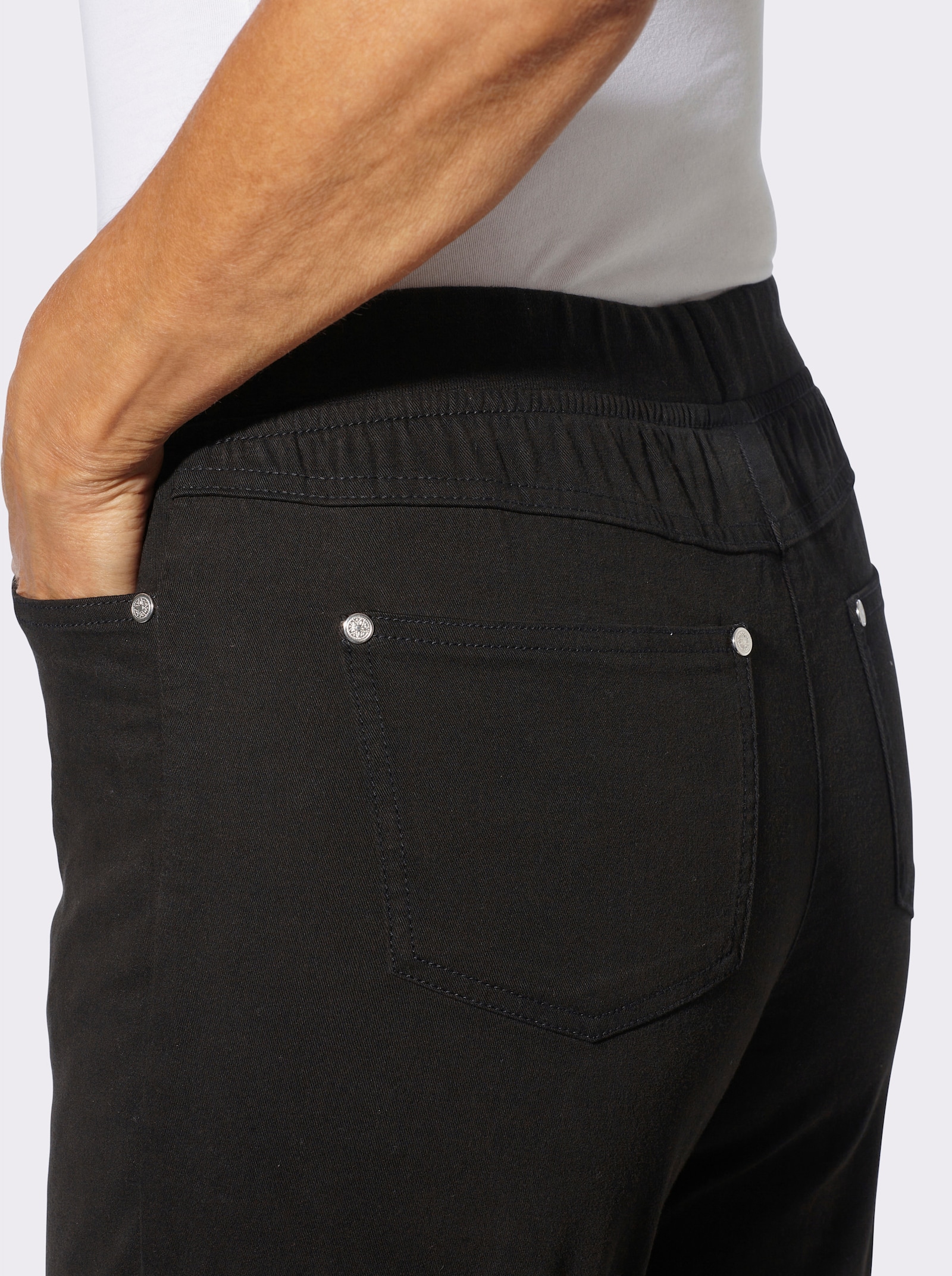 7/8-Jeans mit Jersey-Bund in softer Qualität - schwarz