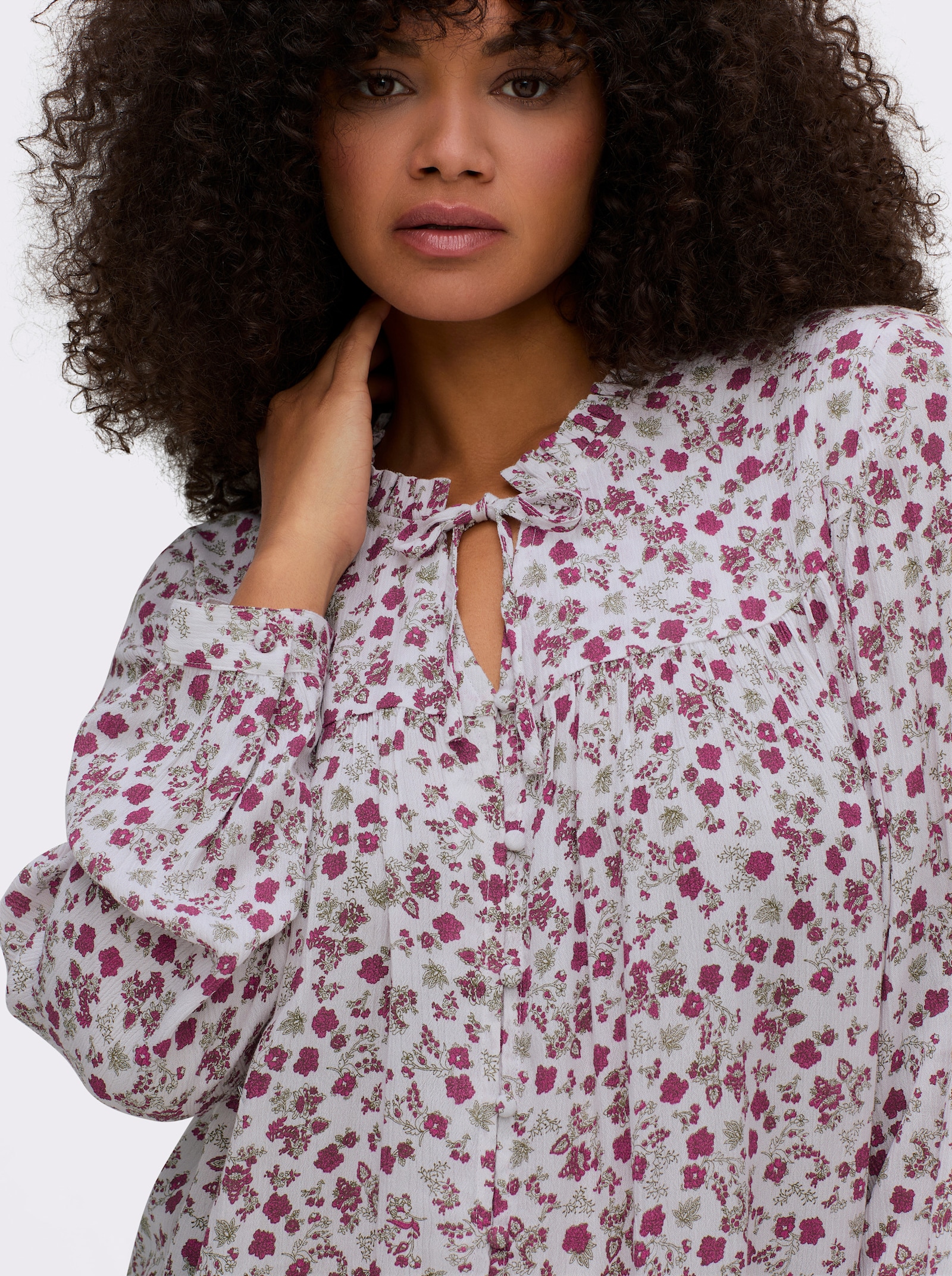 sheego Crêpeblouse met bloemetjesprint - ecru/heide geprint