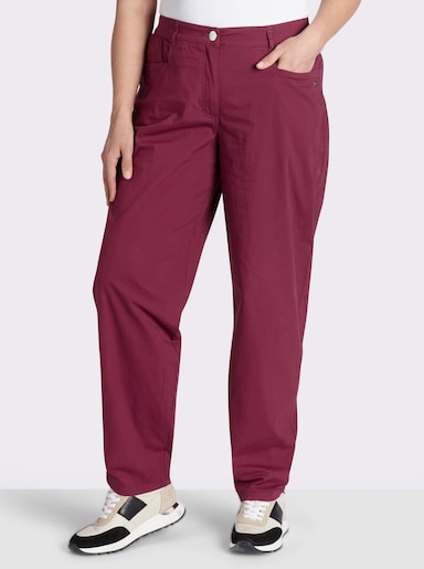 sheego Chinohose mit Ziertaschen hinten - bordeaux