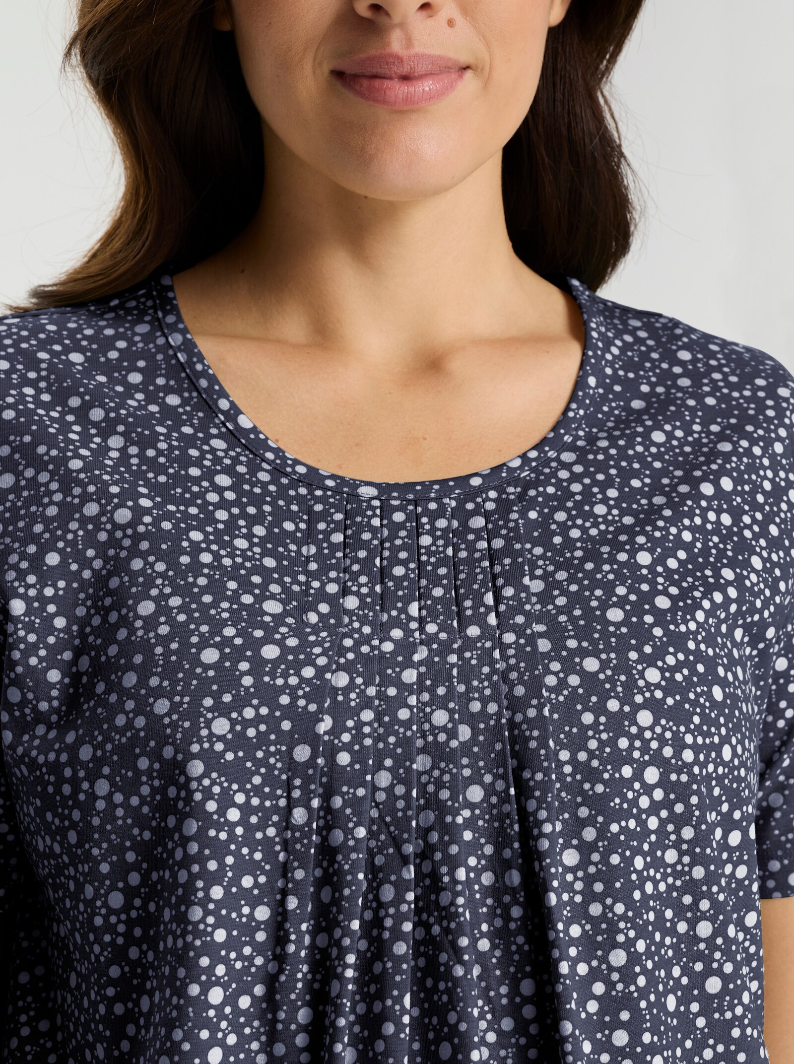 Kurzarmshirt im Punktedessin - marine-weiß-bedruckt
