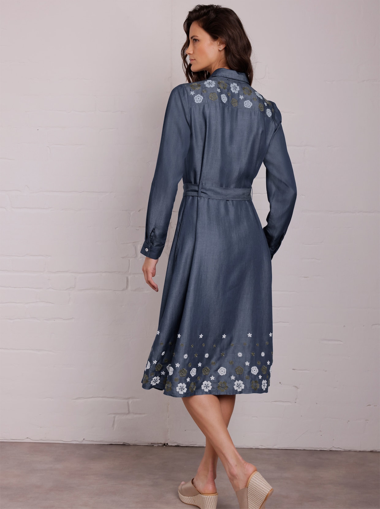 CREATION L PREMIUM Webkleid mit Blüten-Stickerei - blue-stone-washed