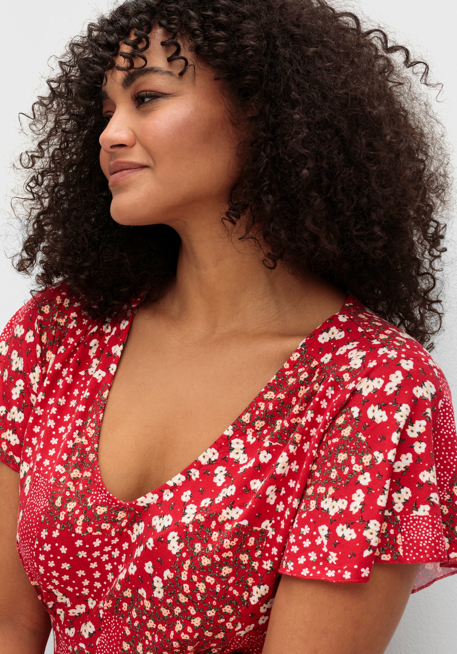 Jerseykleid mit Flügel-Ärmeln - erdbeere-champagner-bedruckt