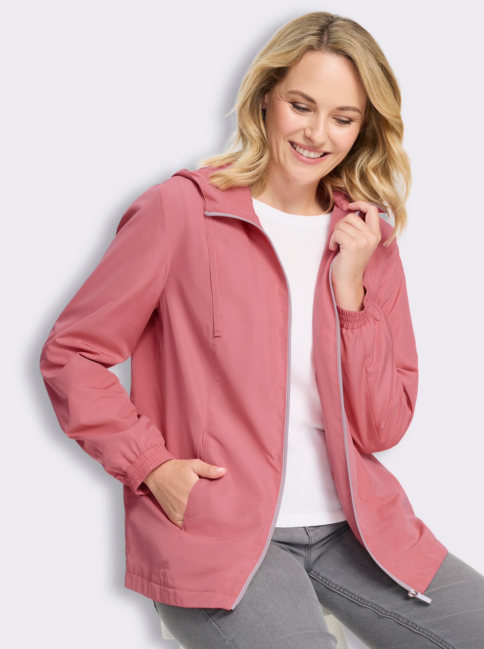 Jacke mit Teilungsnähten und Kapuze - flamingo