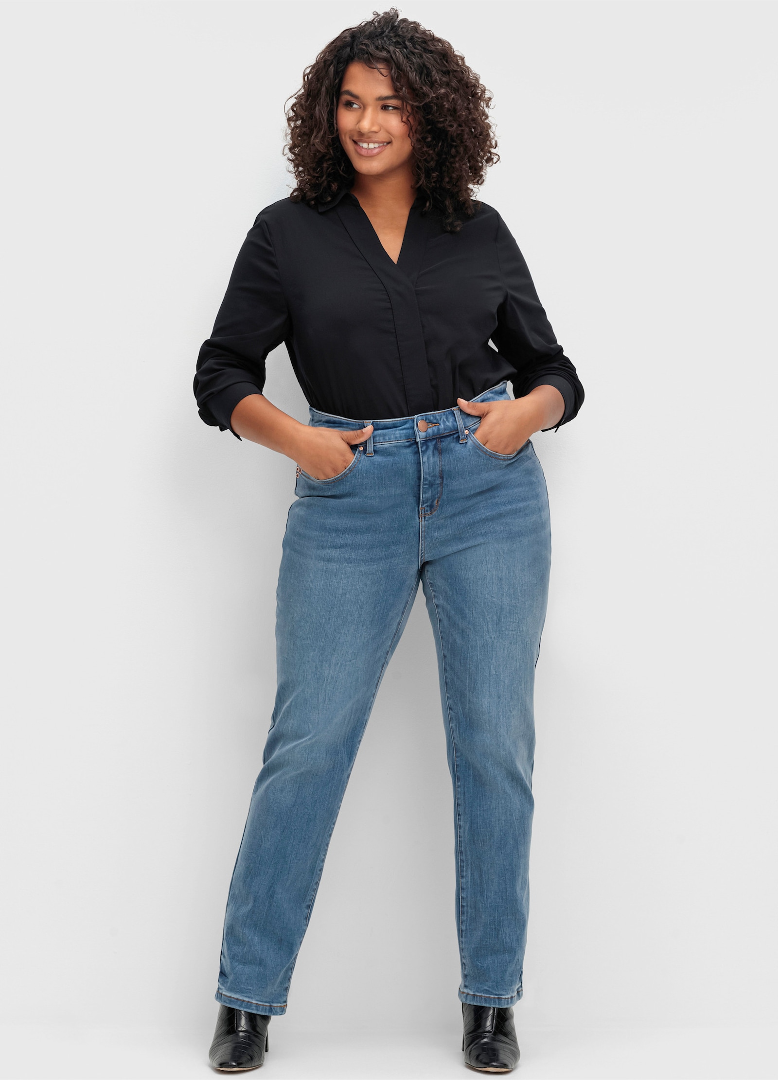 sheego Gerade Jeans mit Bodyforming-Effekt - blue denim