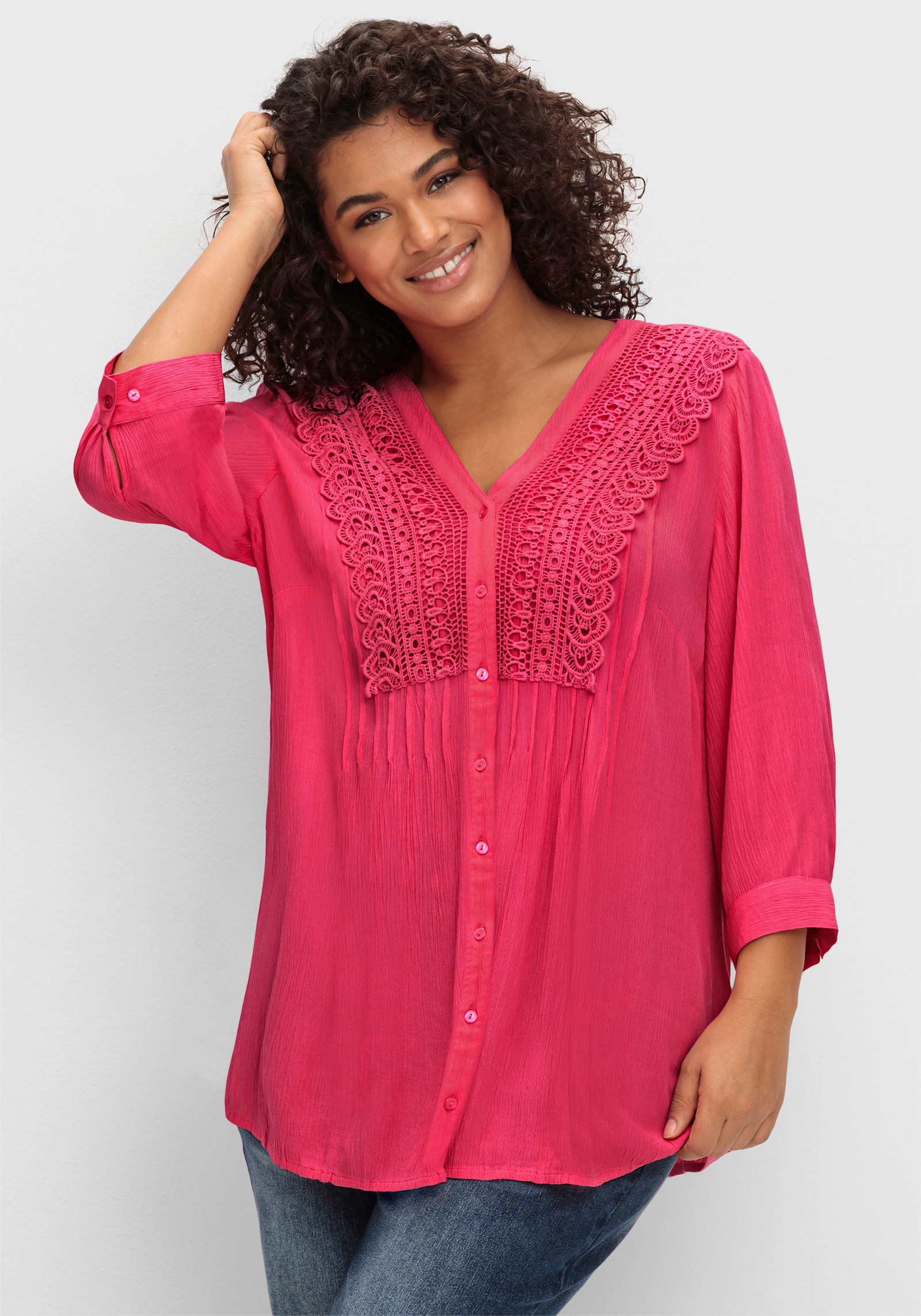 sheego by Joe Browns Crêpebluse mit Biesen und Häkelspitze - pink