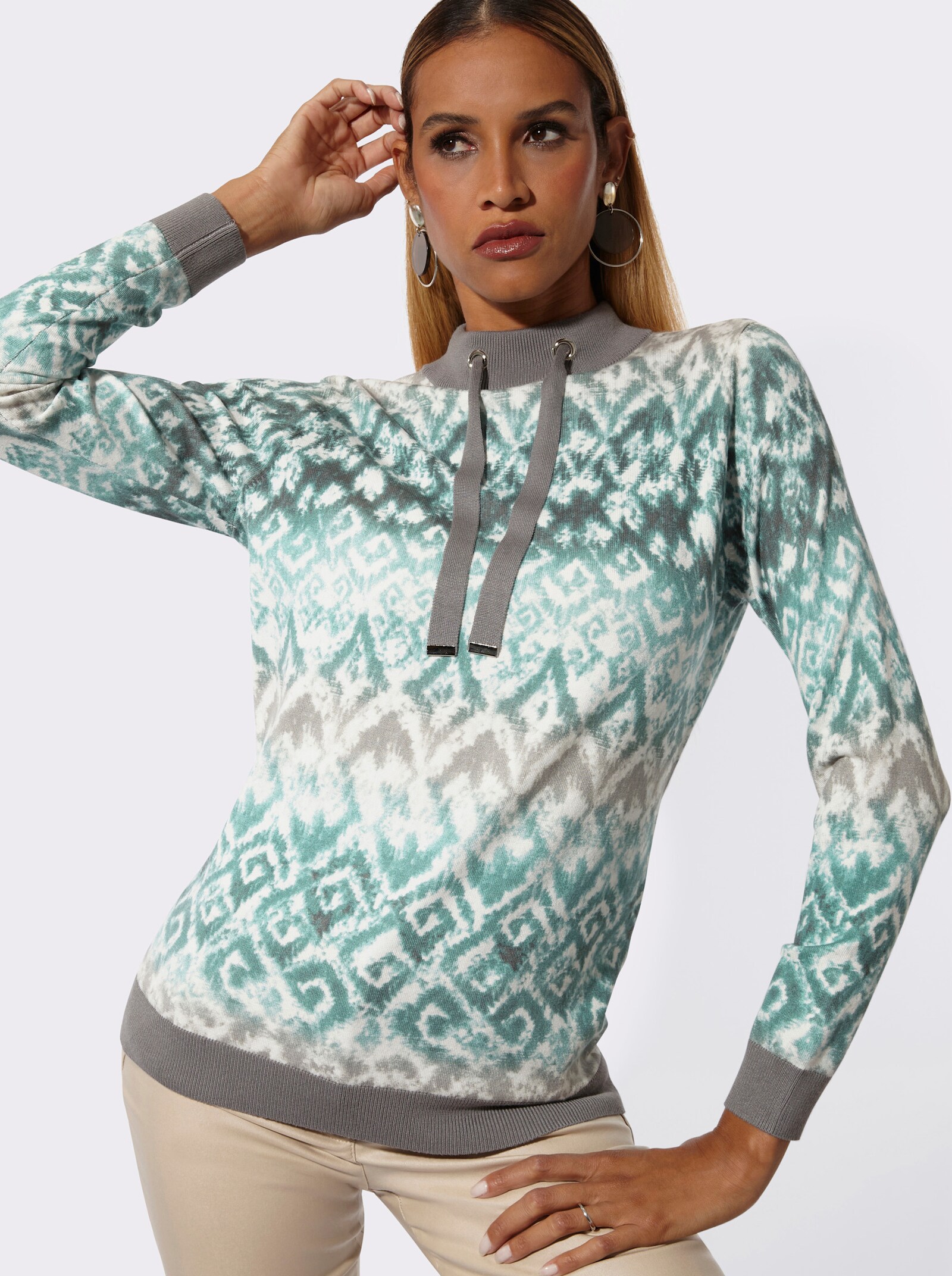 Stehkragenpullover mit Bindebändern - ecru-grau-bedruckt