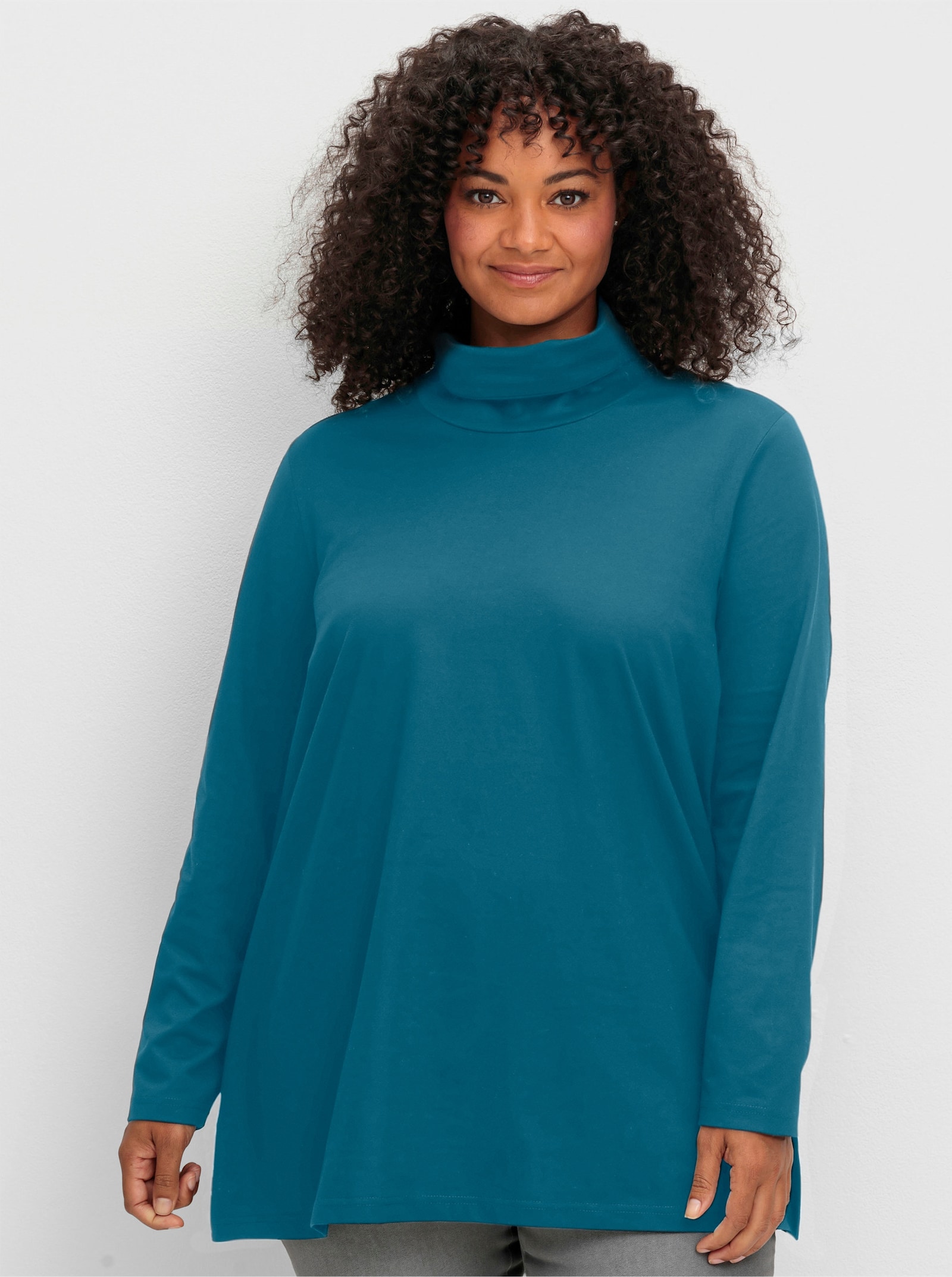 sheego Rollkragenshirt in leichter A-Linie - topas