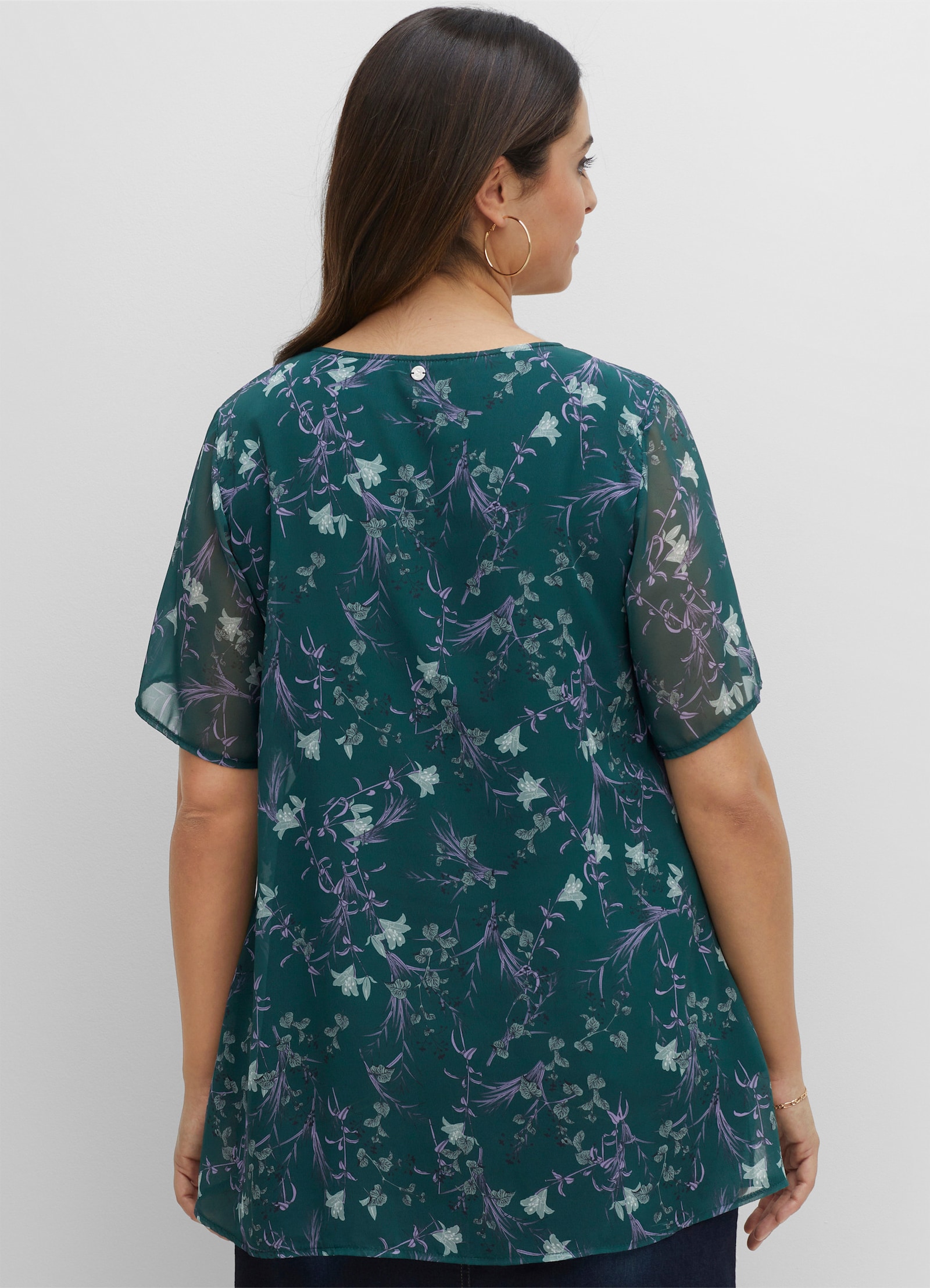 sheego 2-in-1-Shirt aus Chiffon, mit Schlitz vorn - tiefgrün-bedruckt