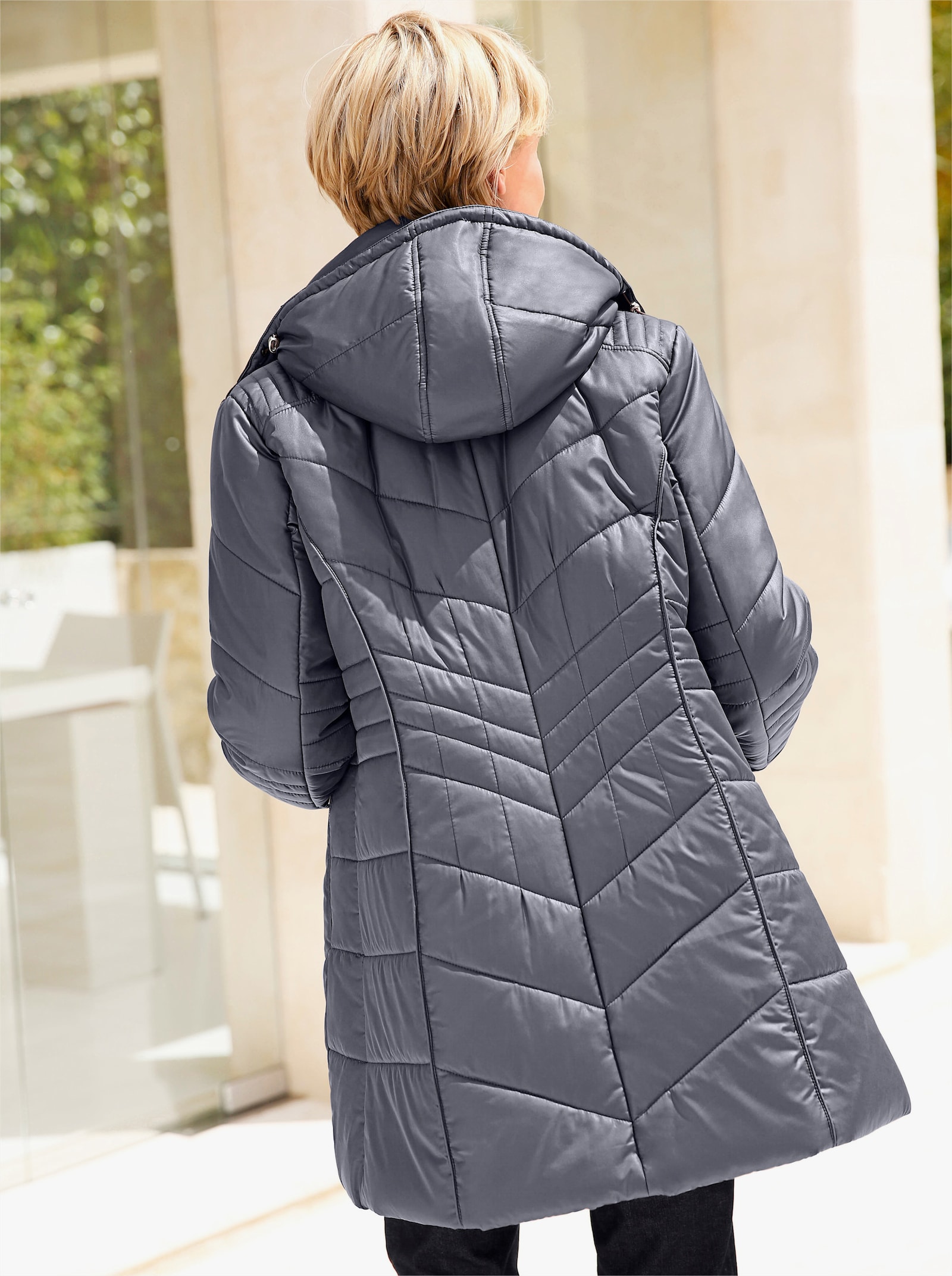 Steppjacke in Microfaser-Qualität, pflegeleicht - grau