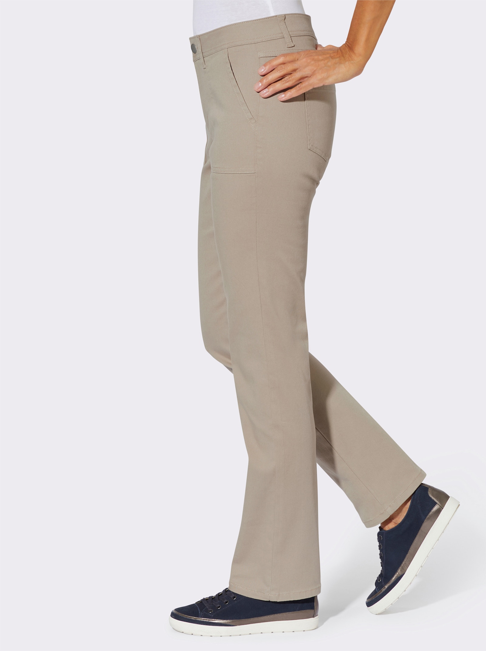 Jeans mit aufgesetzten Taschen - sesam