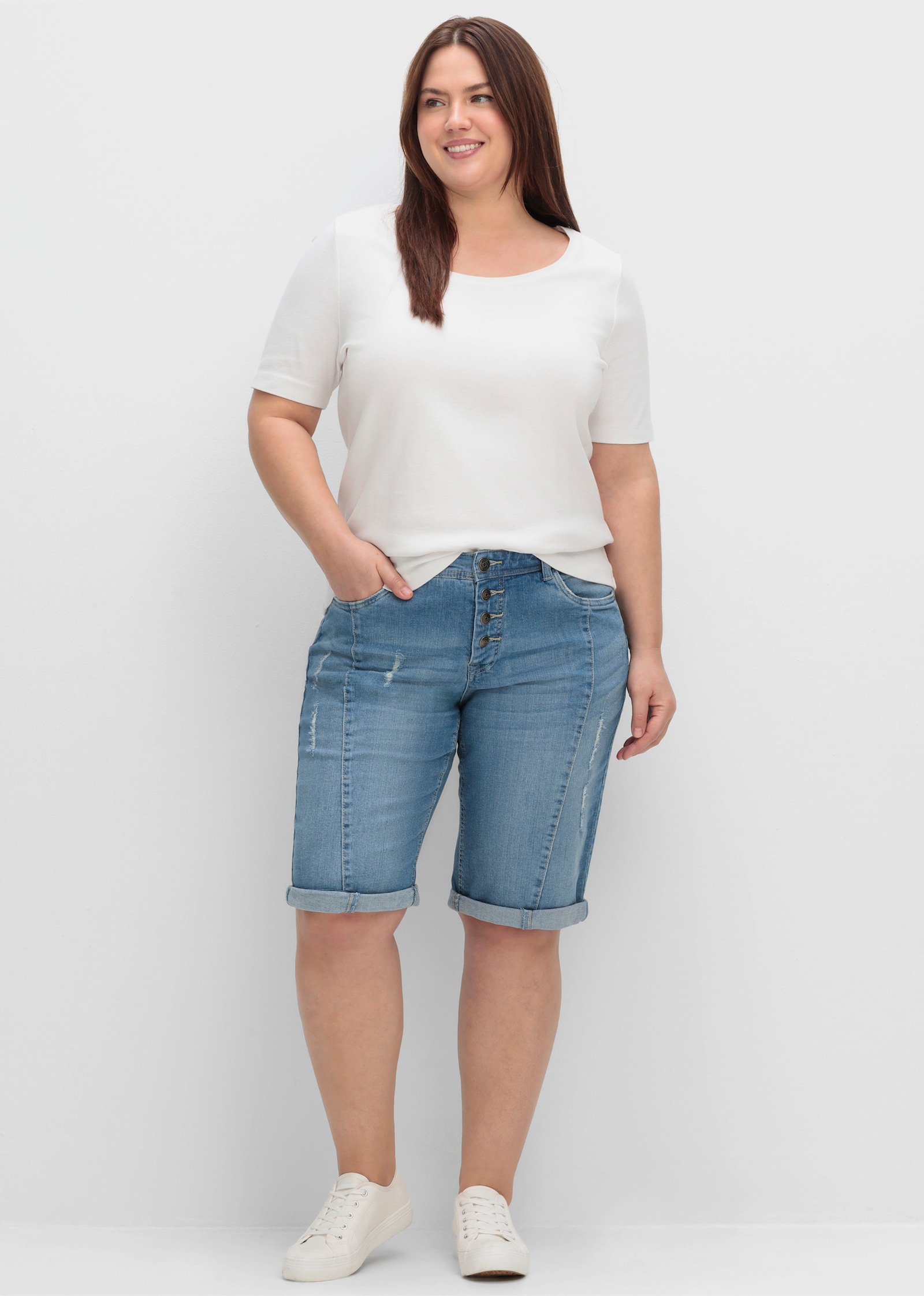 sheego Jeansbermudas mit Destroyed-Effekten - light blue-denim