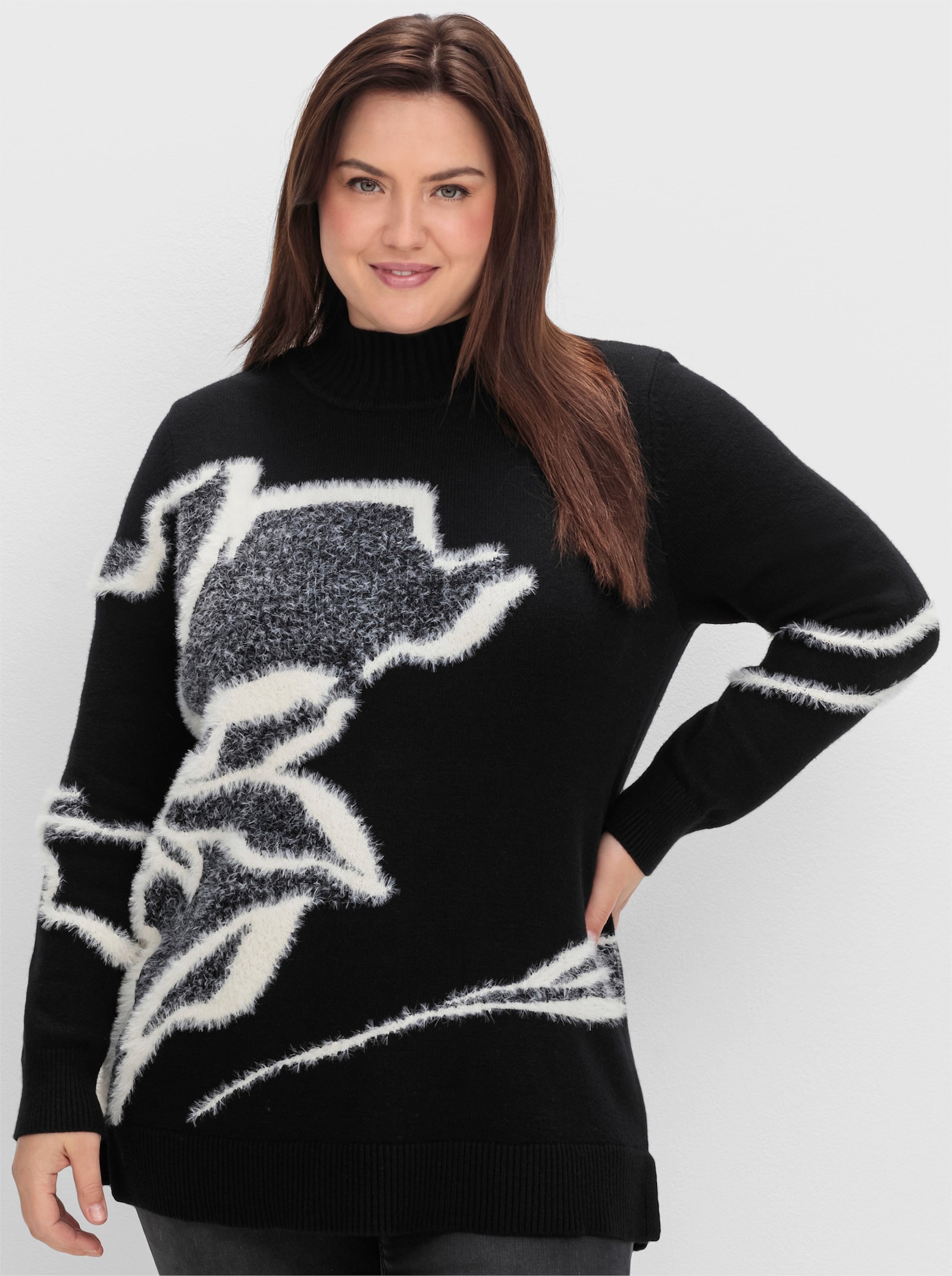 sheego Pullover met opstaande kraag en effectgaren - zwart gedessineerd