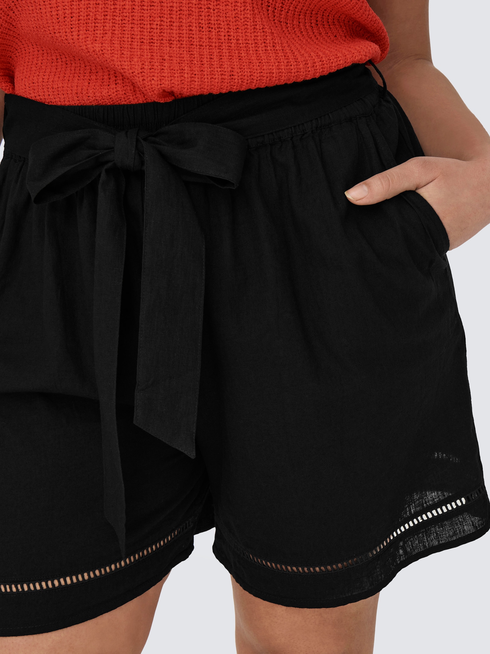 ONLY CARMAKOMA Shorts - black