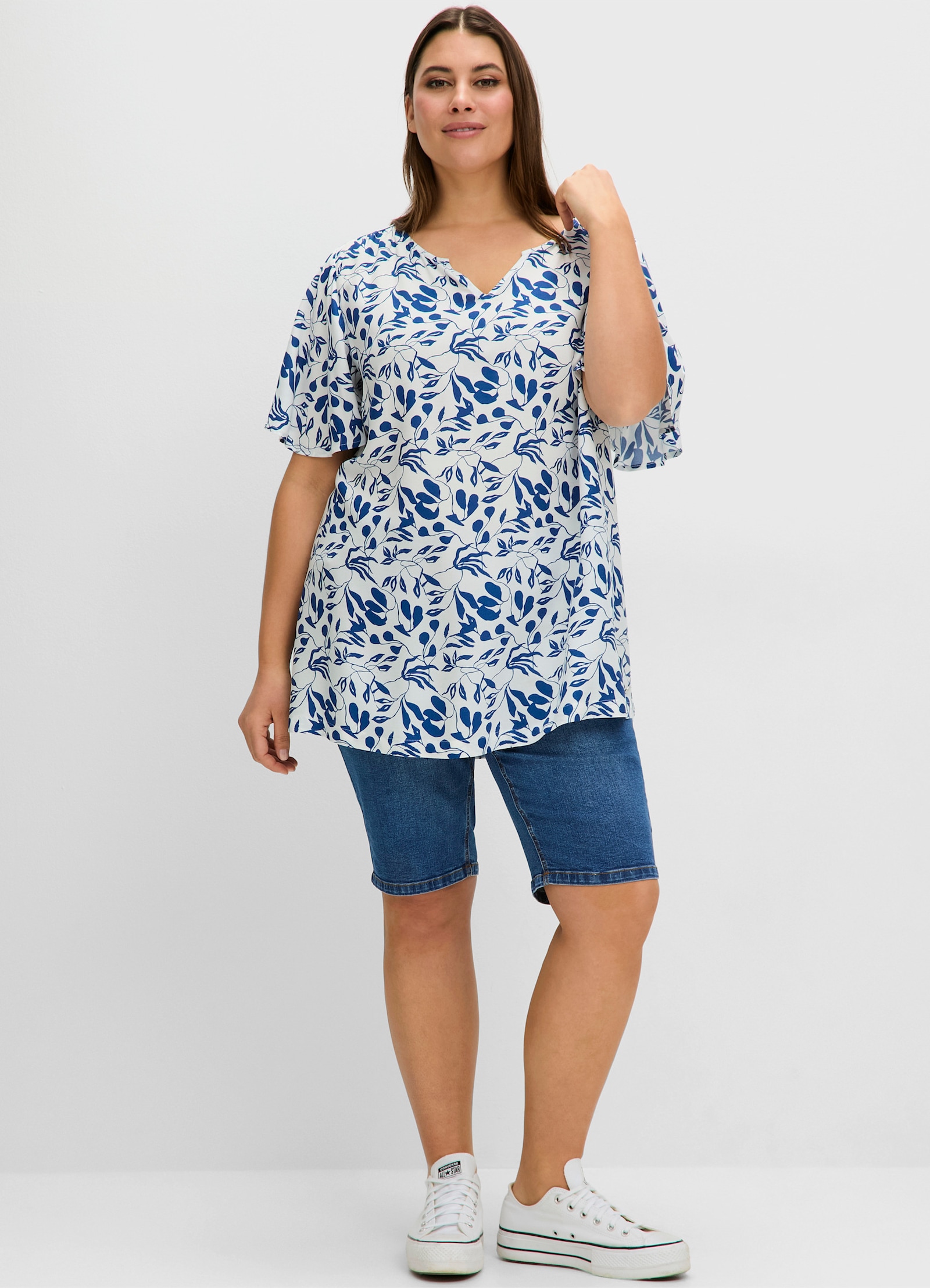 sheego Tunika in A-Linie, mit Flügelärmeln und Blätterprint - ecru-gemustert