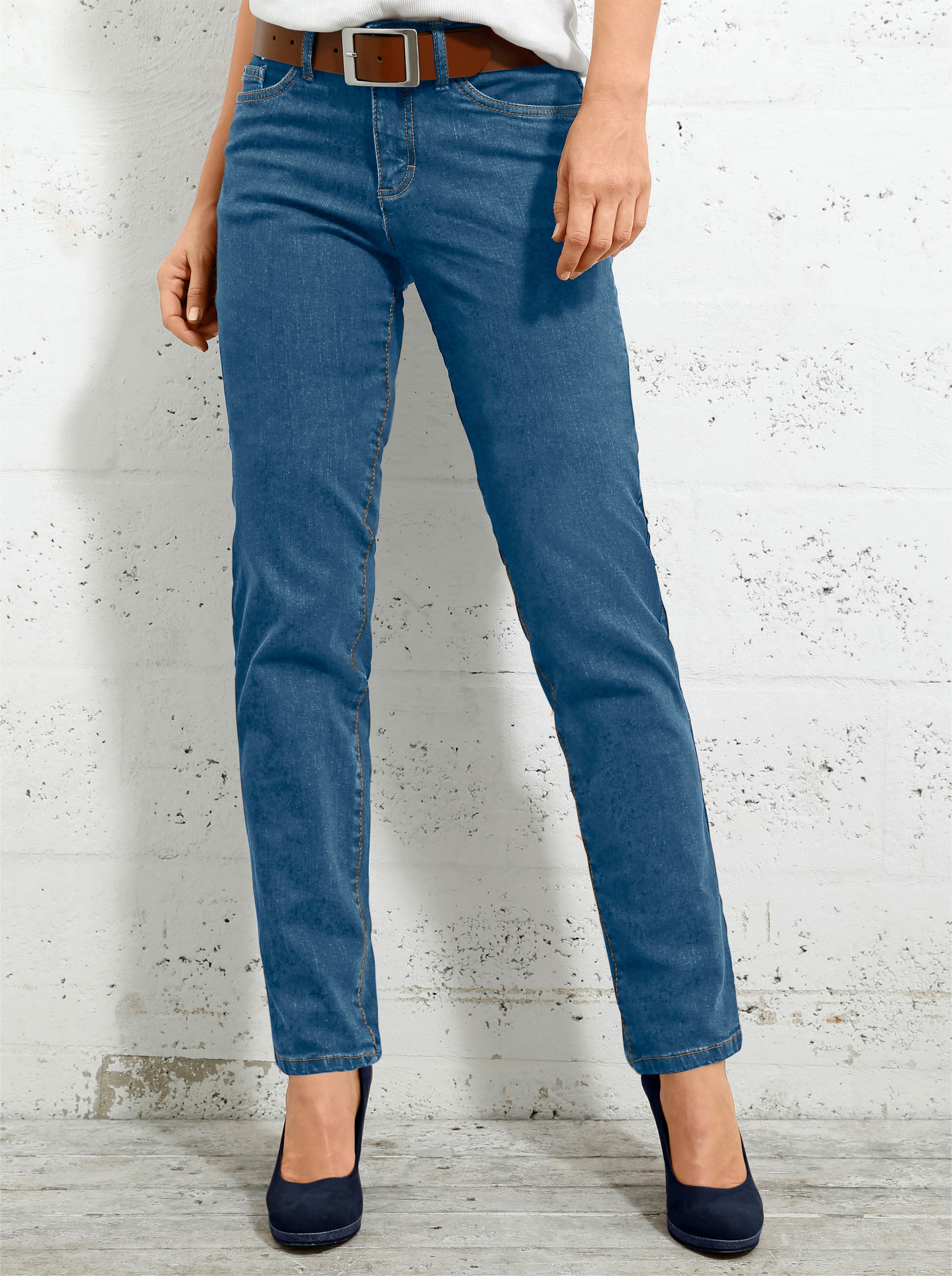 Witt Damen 5-Pocket-Jeans mit bestickten Gesäßtaschen, blue-bleached