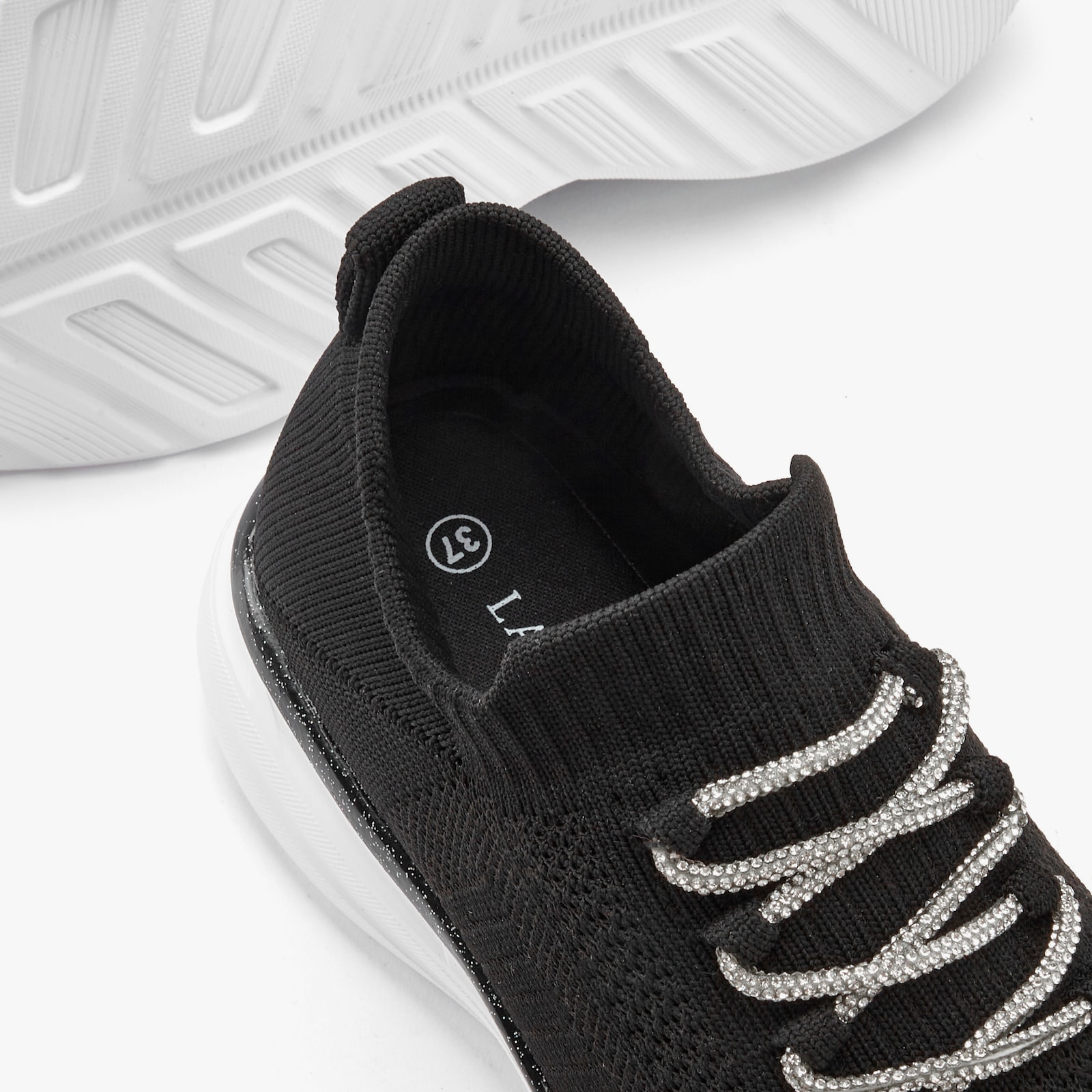 LASCANA Sneaker - schwarz