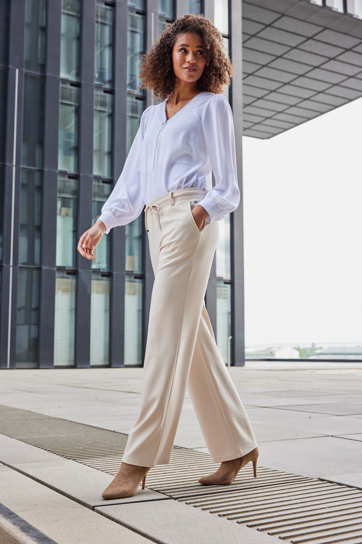 LASCANA Homewearhose - sand