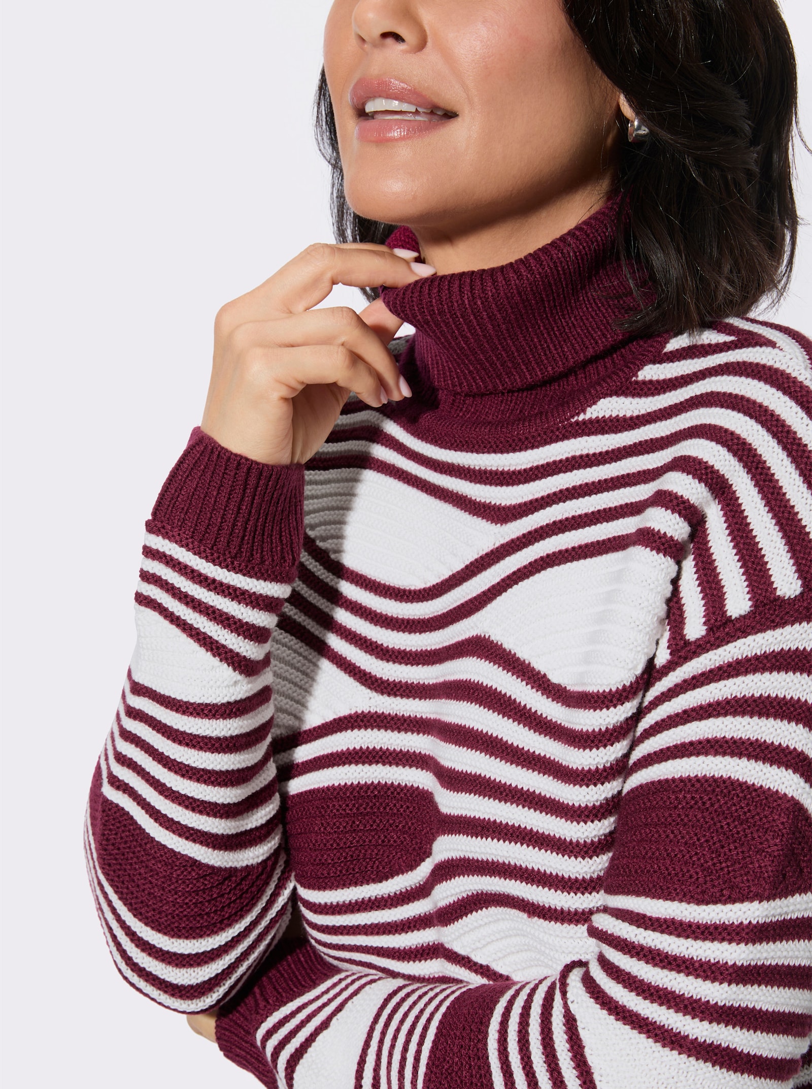 Rollkragenpullover mit Intarsienmuster - bordeaux-ecru-gemustert