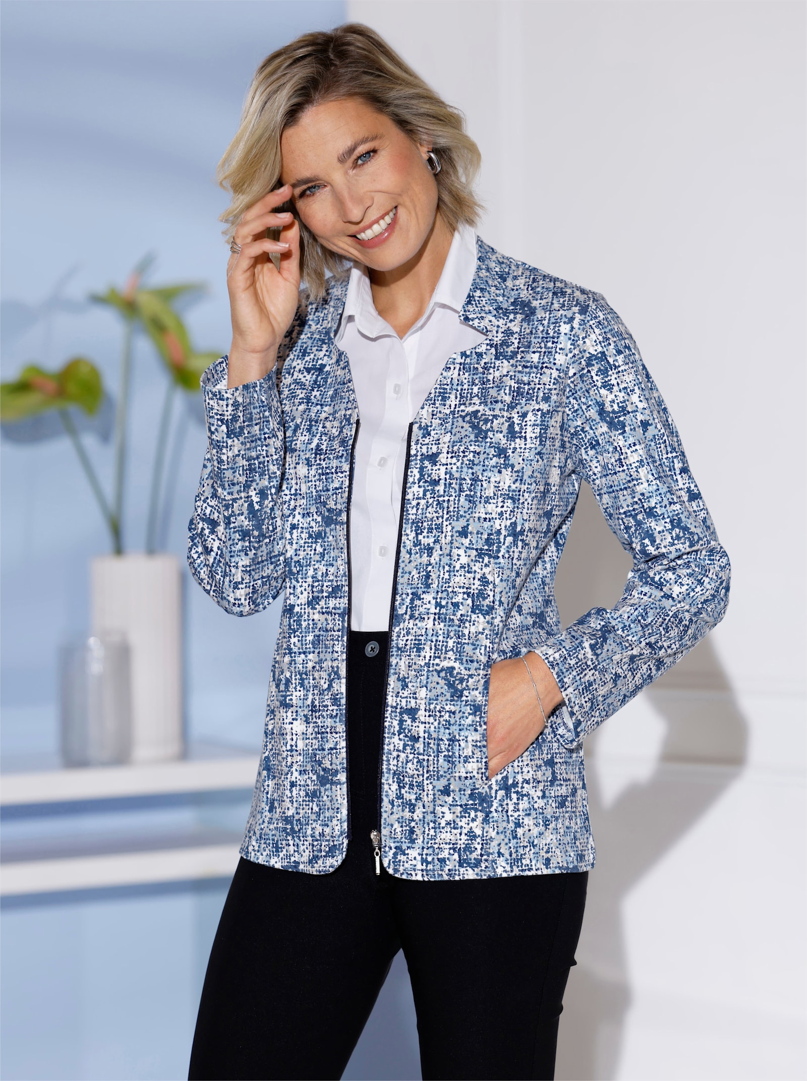 Sweatblazer in Bouclé-Optik - eisblau-marine-gemustert