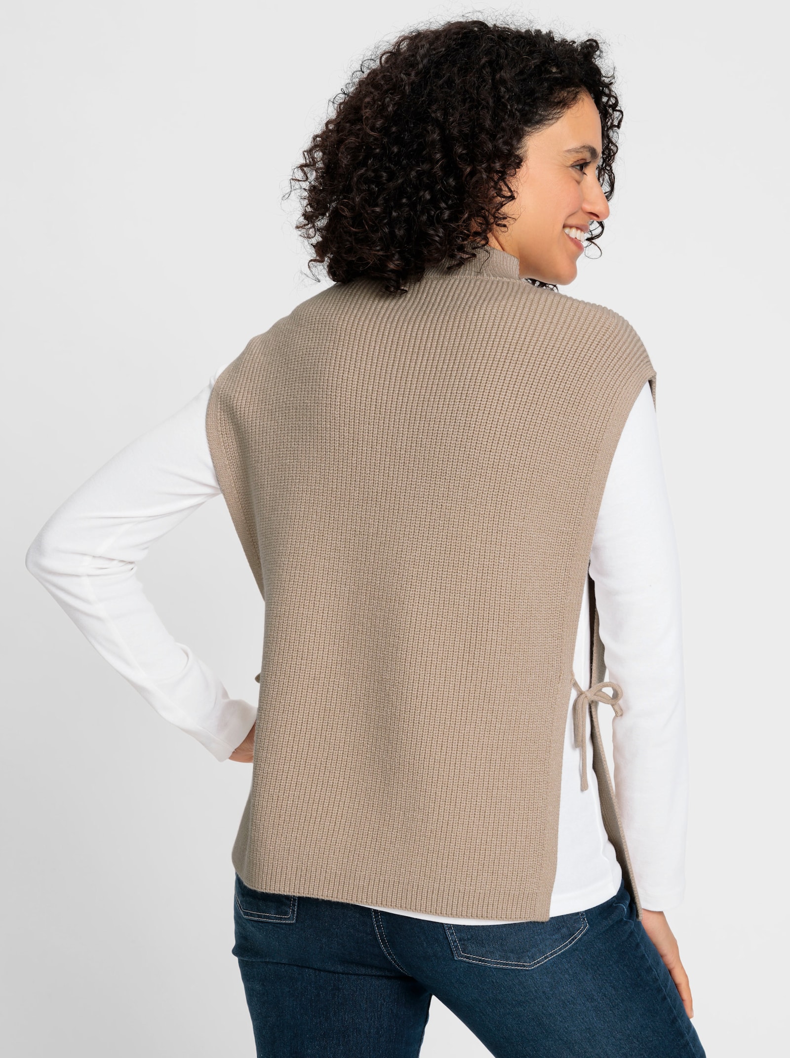 Pullunder mit offenen Seitennähten - beige