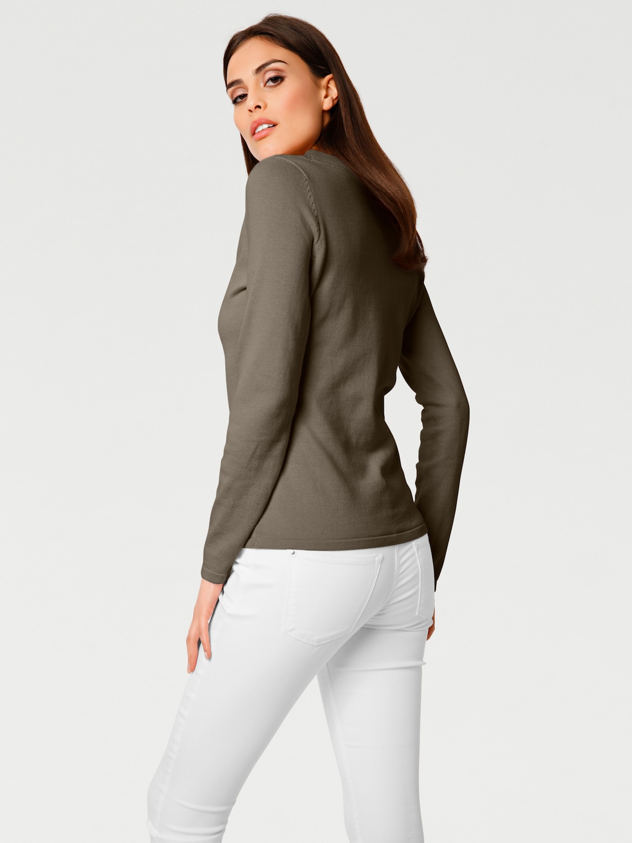 heine Pull col V - vert olive