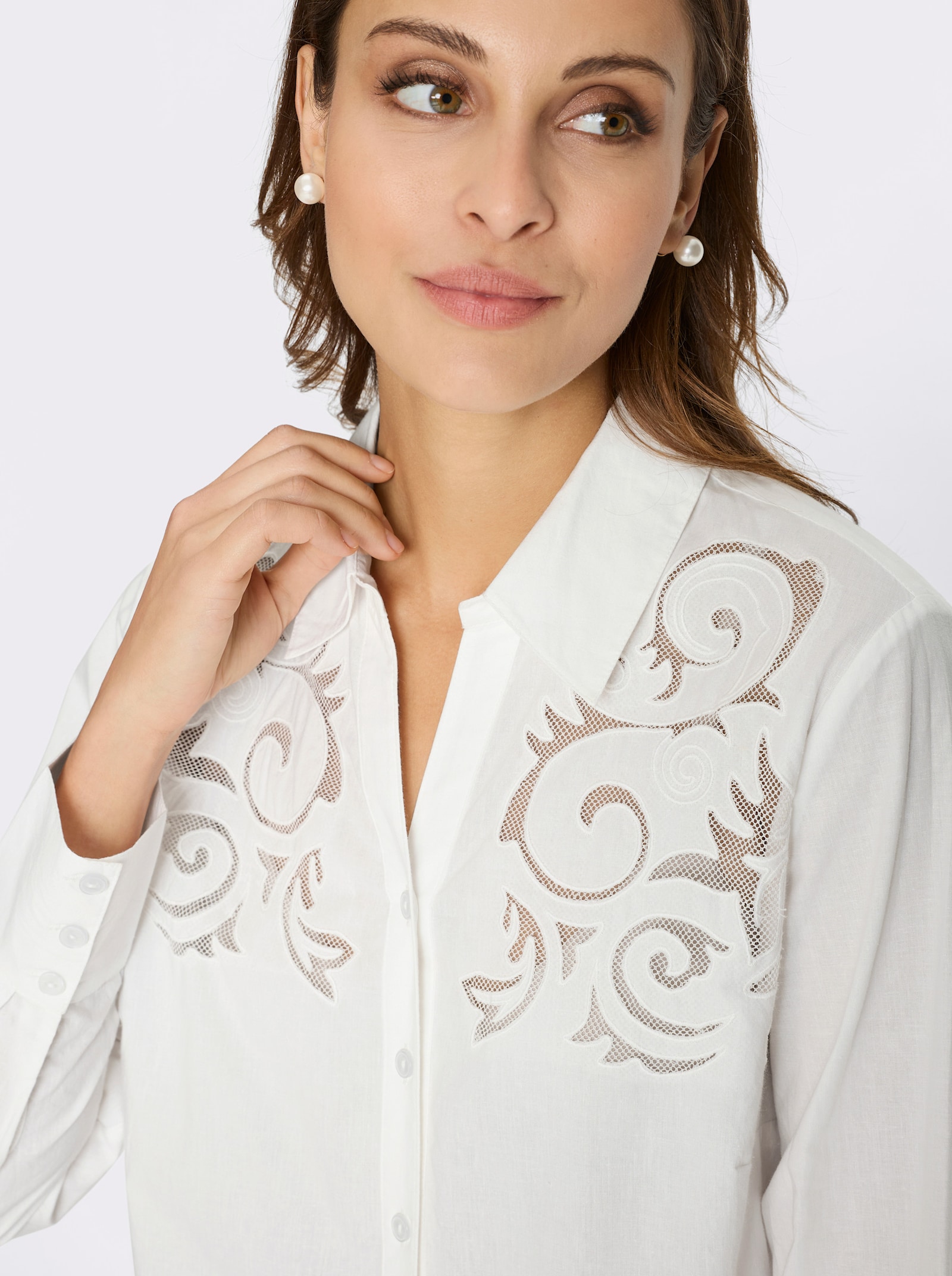 Baumwollbluse mit Stickerei und Netzeinsatz - ecru