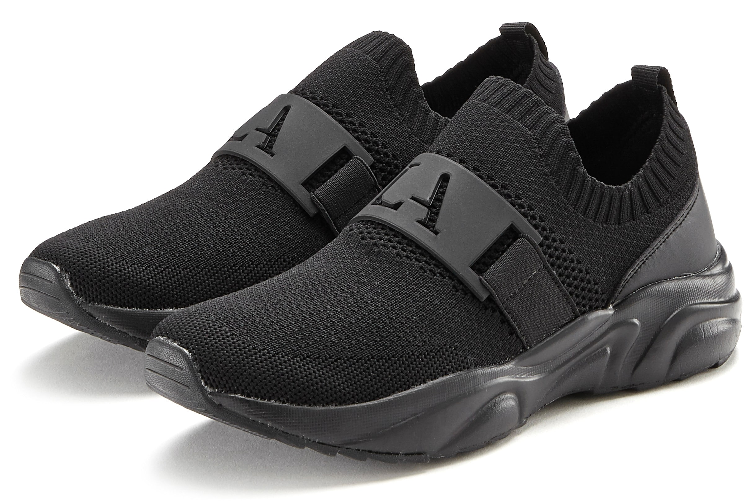 Mate X günstig Kaufen-Sneaker in schwarz von LASCANA ACTIVE. Sneaker in schwarz von LASCANA ACTIVE <![CDATA[Sneaker VEGAN von LASCANA ACTIVE. Obermaterial, Futter und Decksohle aus Textil. Laufsohle aus Synthetik.]]>. 