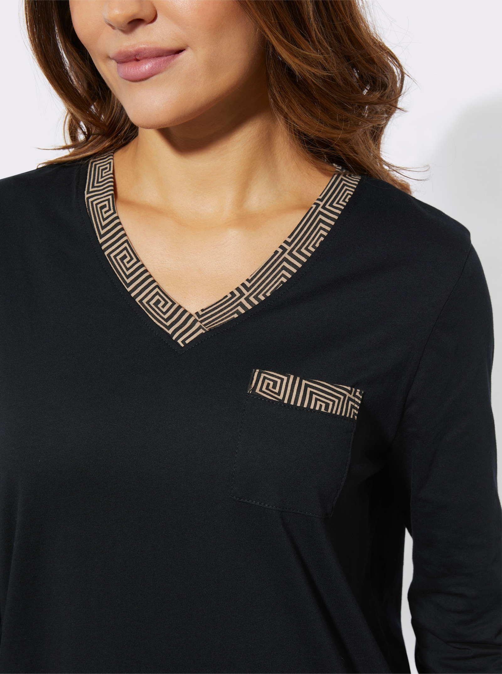 Pyjamas med hel resårlinning - svart-kamel, med tryck