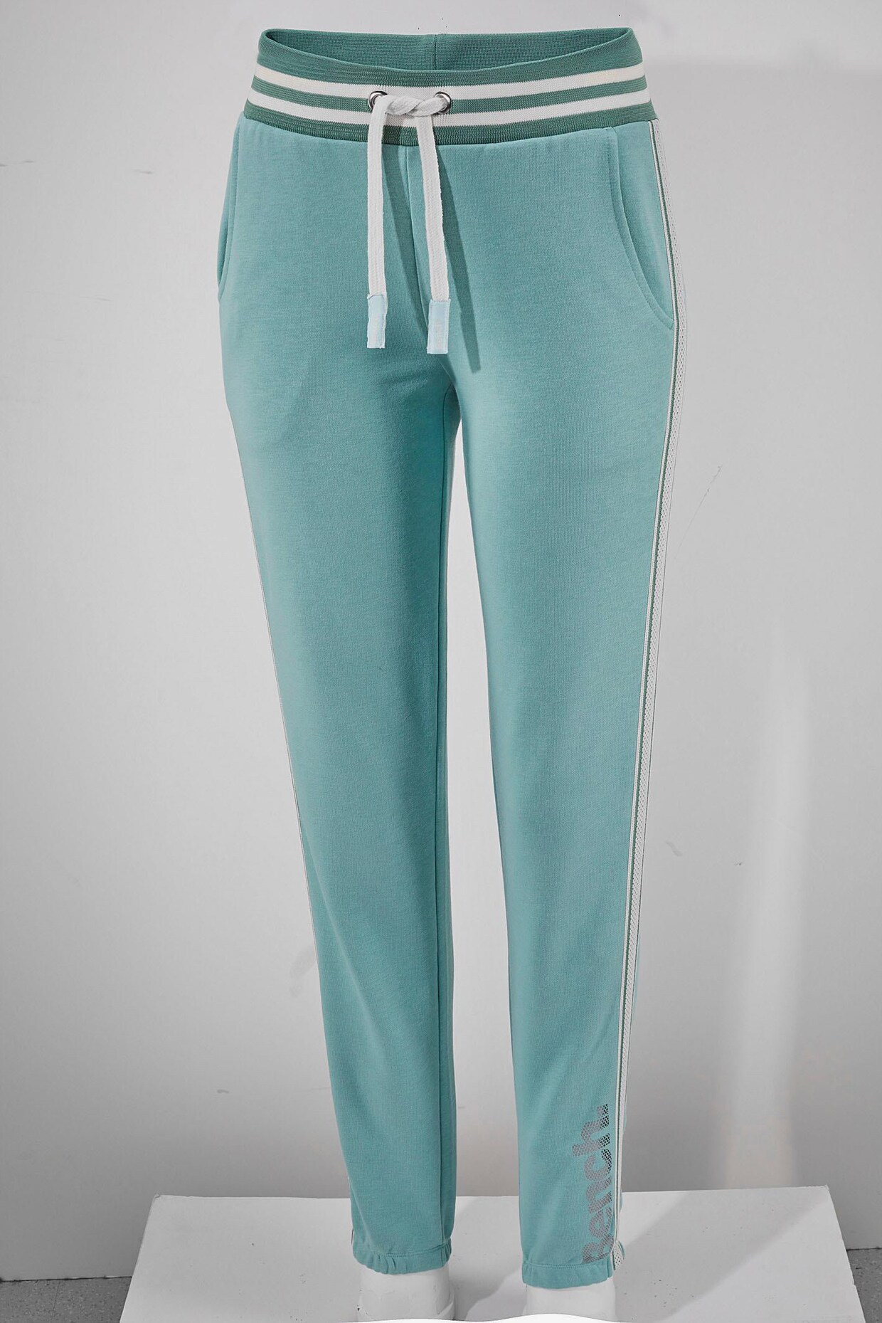 Bench. Relaxhose - mint