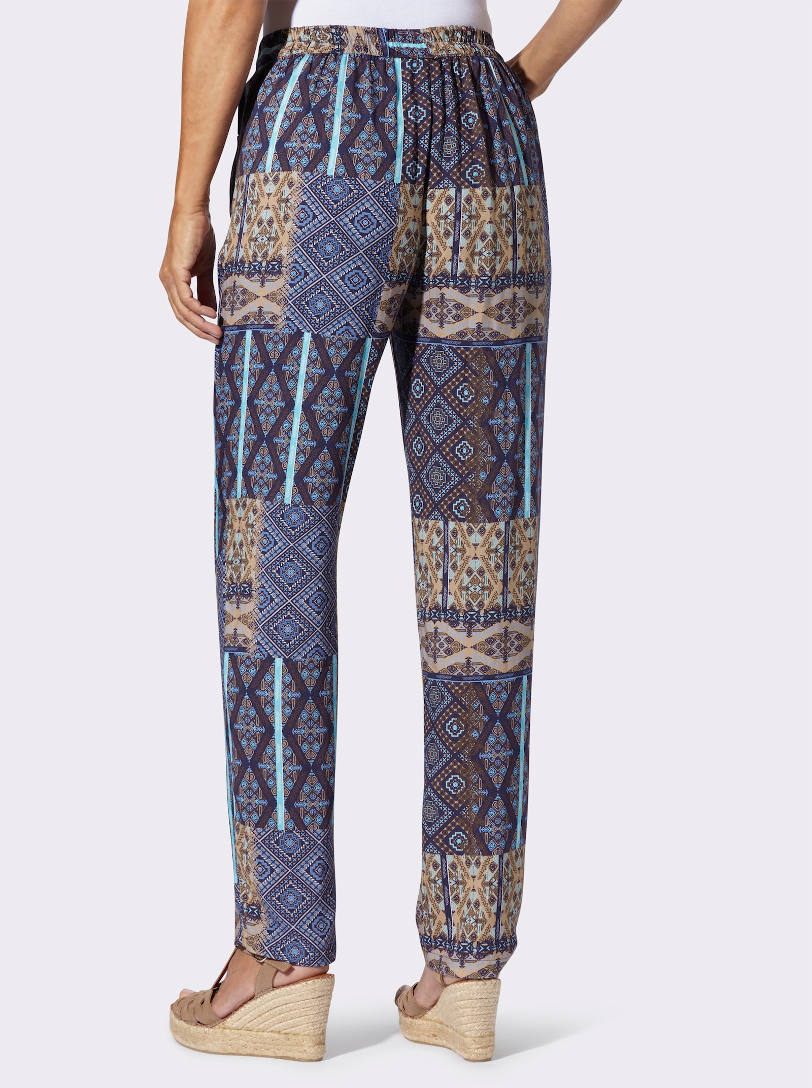 Schlupfhose im Patchwork-Dessin - marine-camel-bedruckt