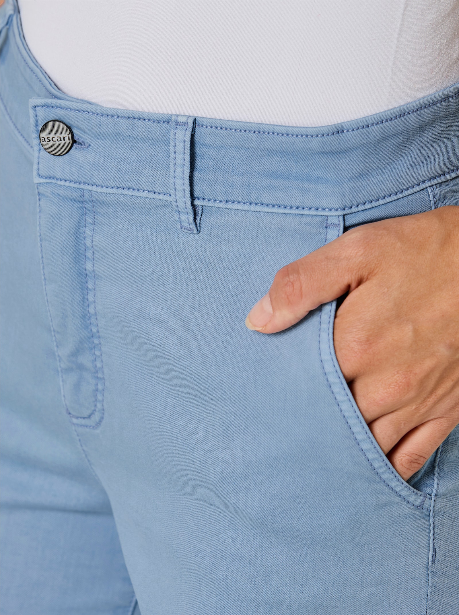 Ascari Bermuda van superstretchmateriaal - bleu