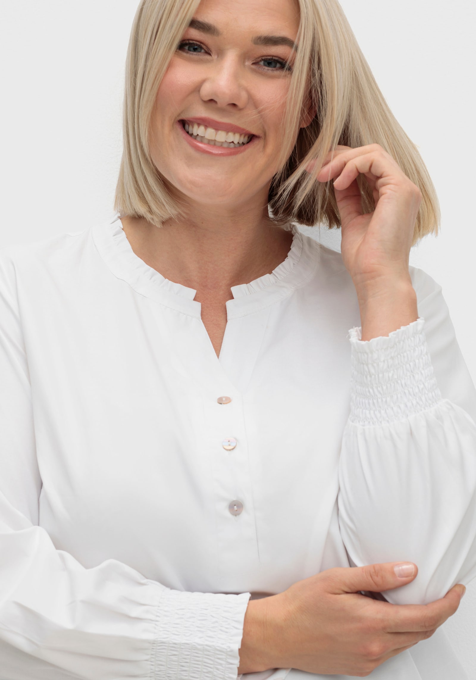 Schlupfbluse mit Rüschen-Details - weiß