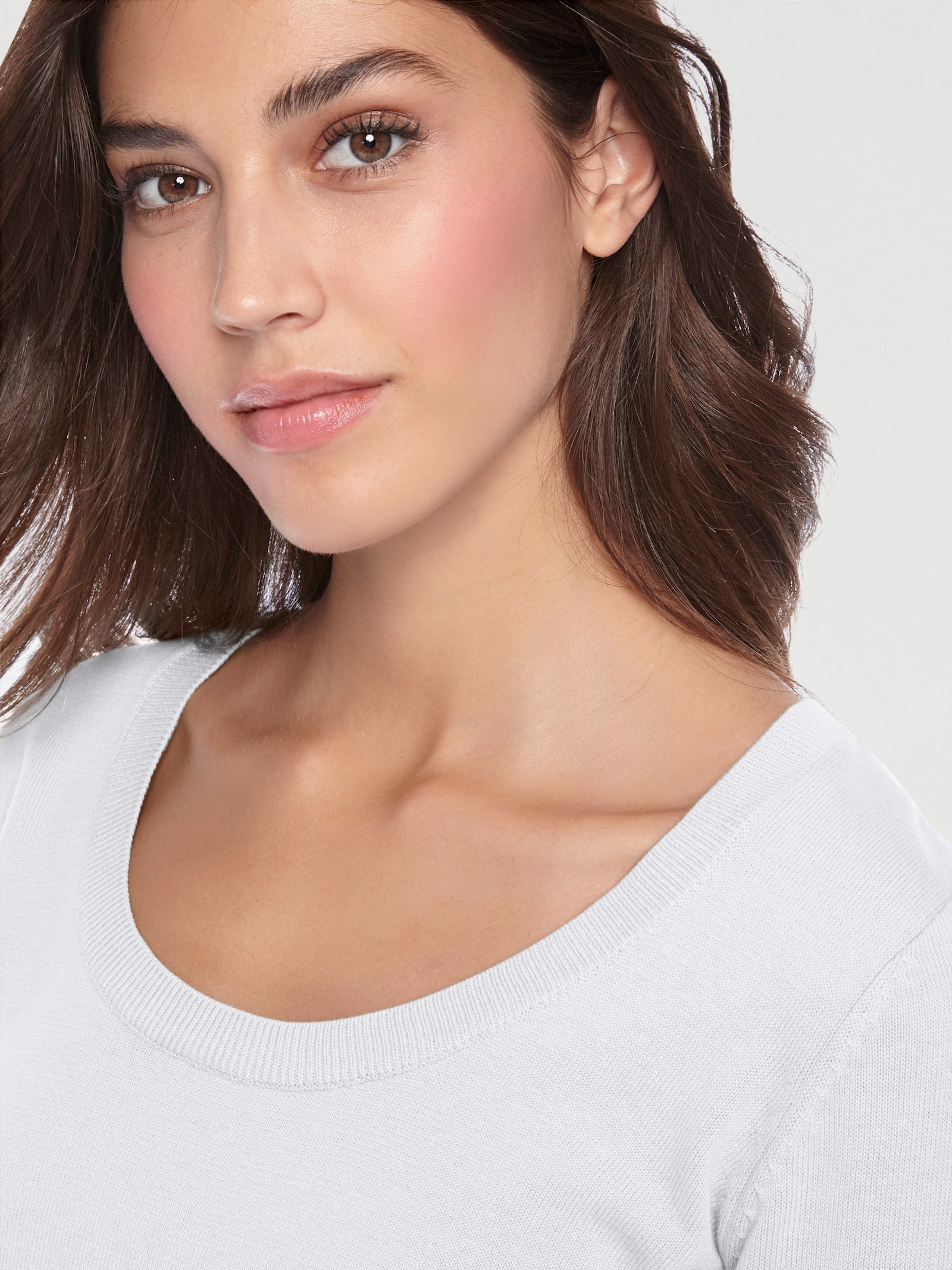 heine Rundhalspullover aus Feinstrick - weiss