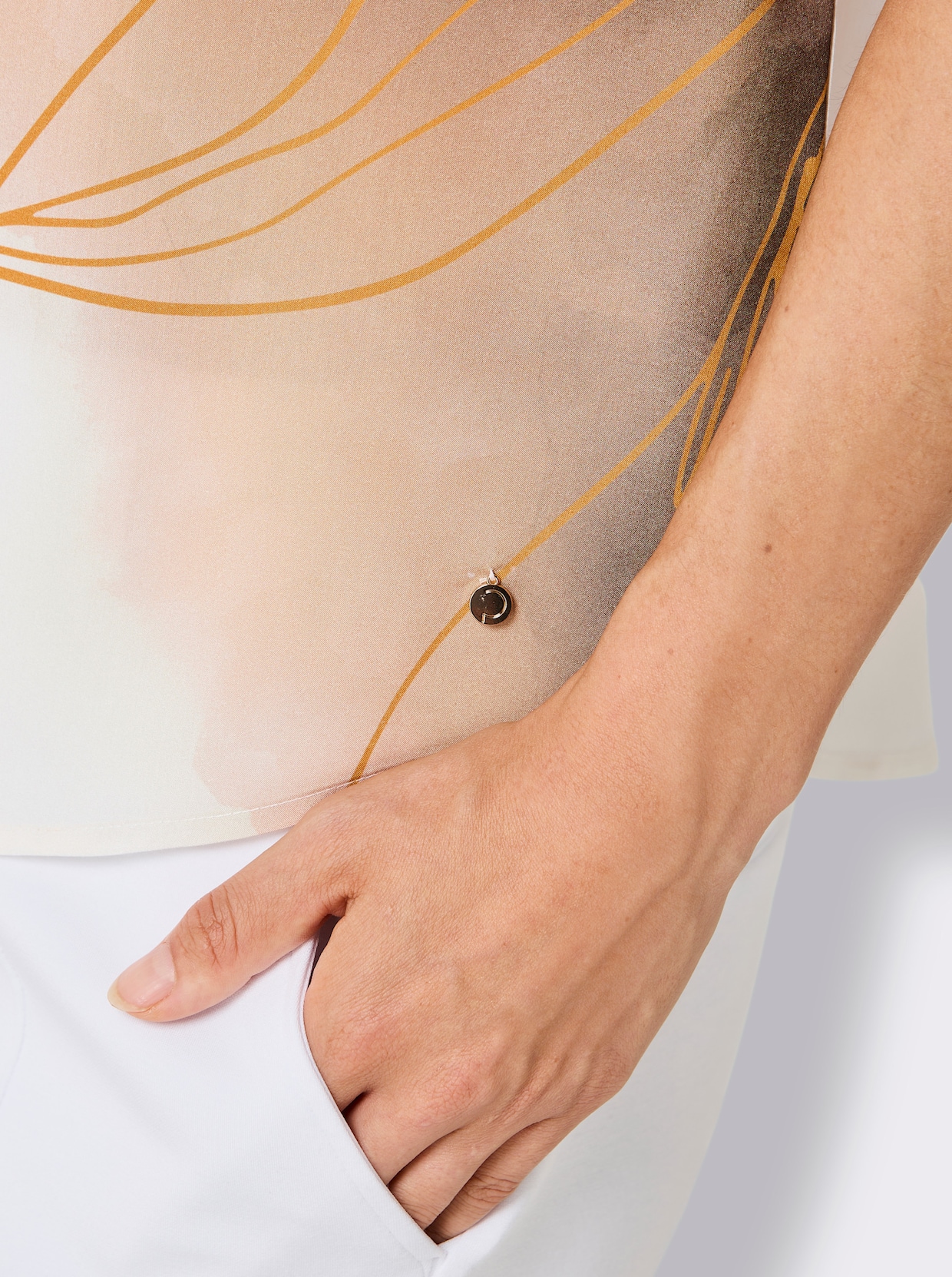 CREATION L PREMIUM Druckbluse mit exklusivem Glanz - sand-goldfarben-bedruckt