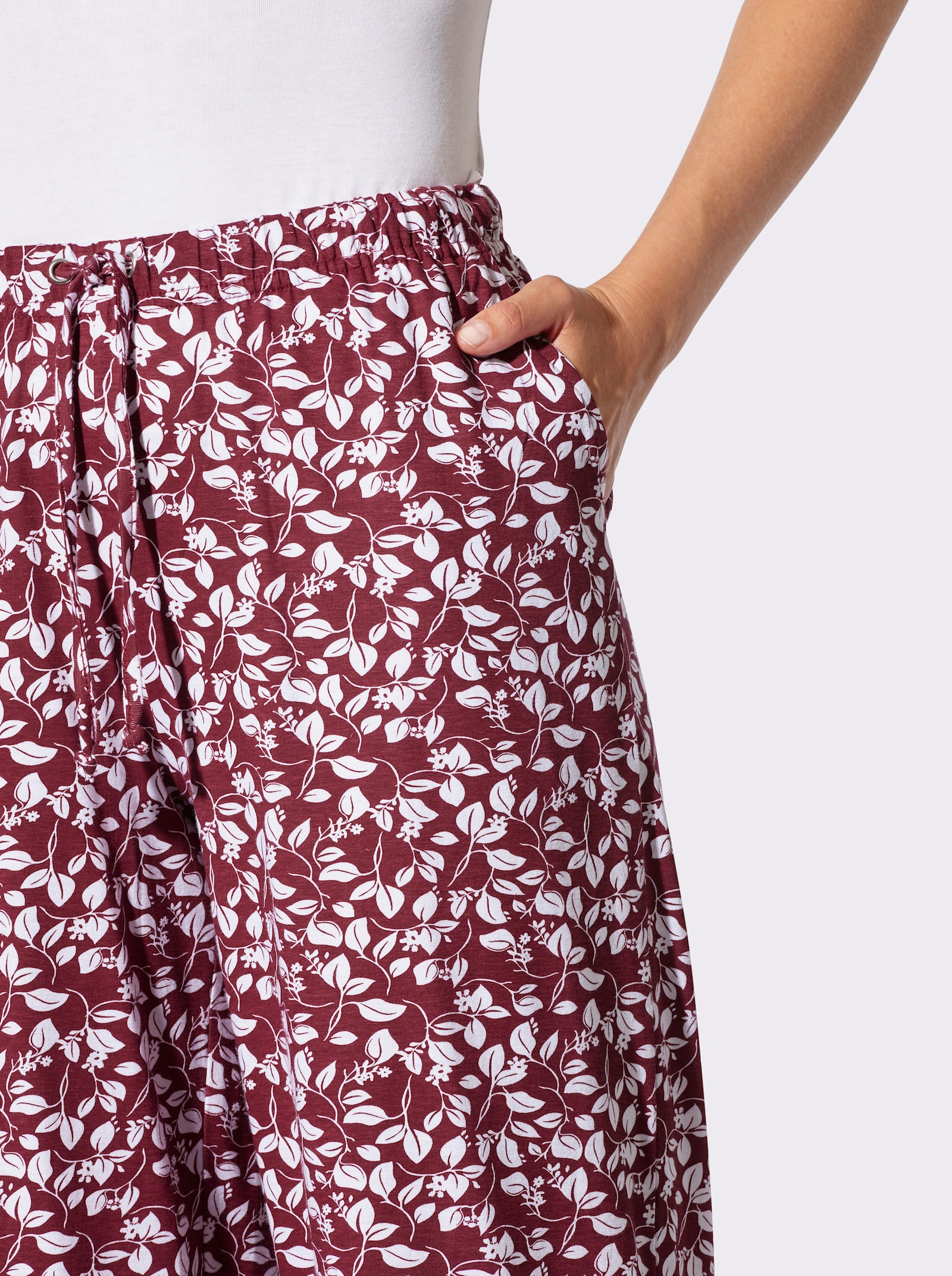 Schlupfhose mit Taschen - dunkelrot-weiß-bedruckt