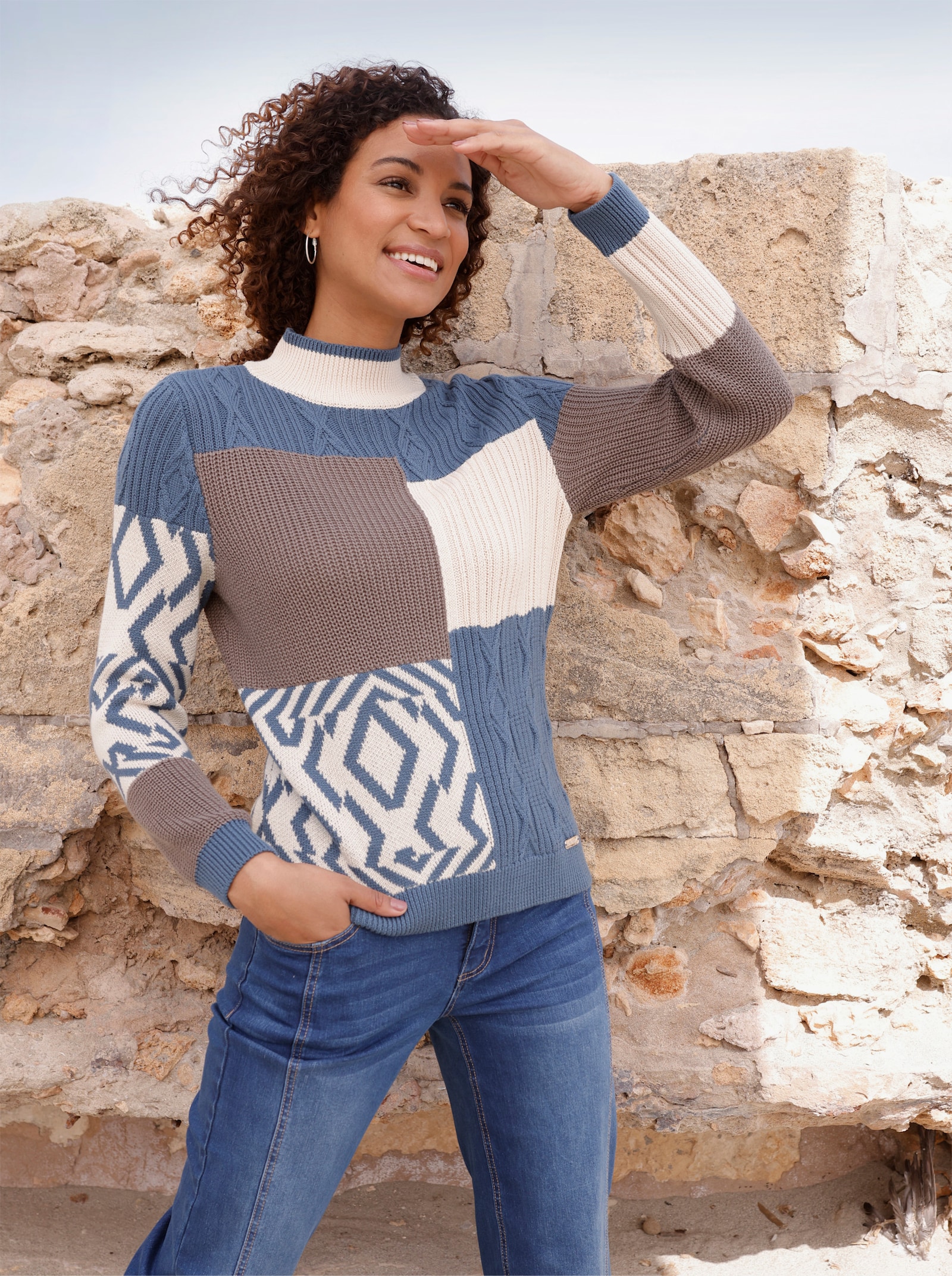  Stehkragenpullover in Patchwork-Optik - elfenbein-rauchblau-gemustert